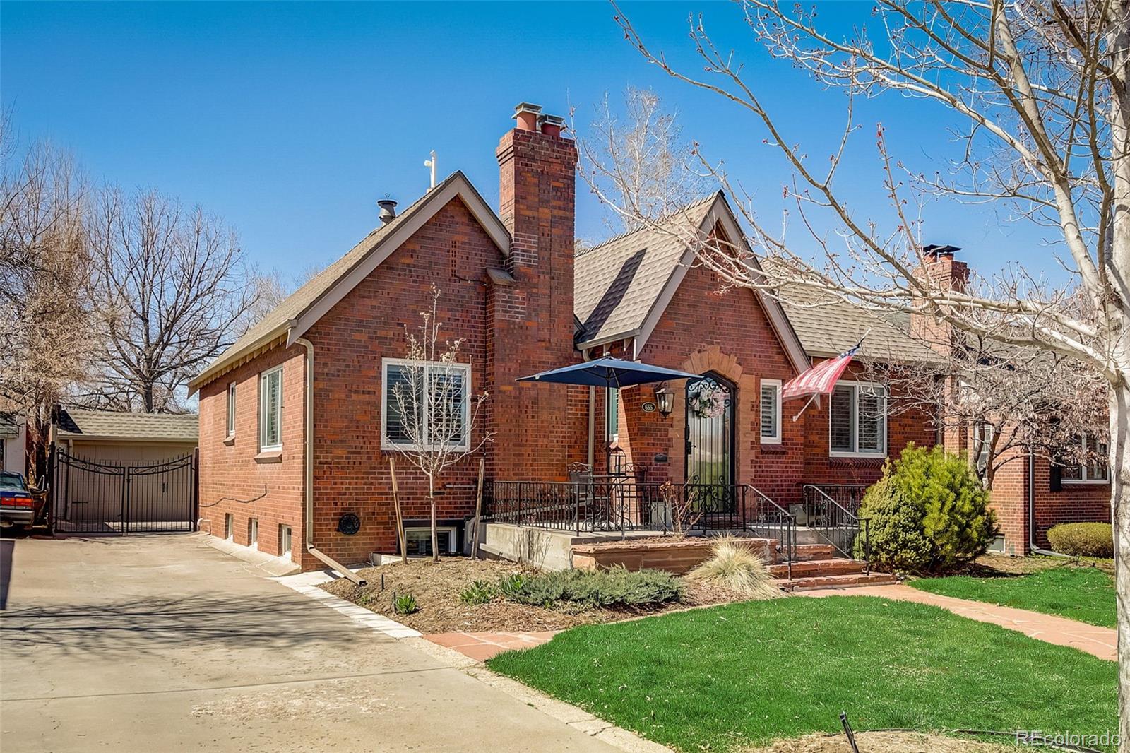 655  Dahlia Street, denver MLS: 7166746 Beds: 4 Baths: 2 Price: $1,099,990