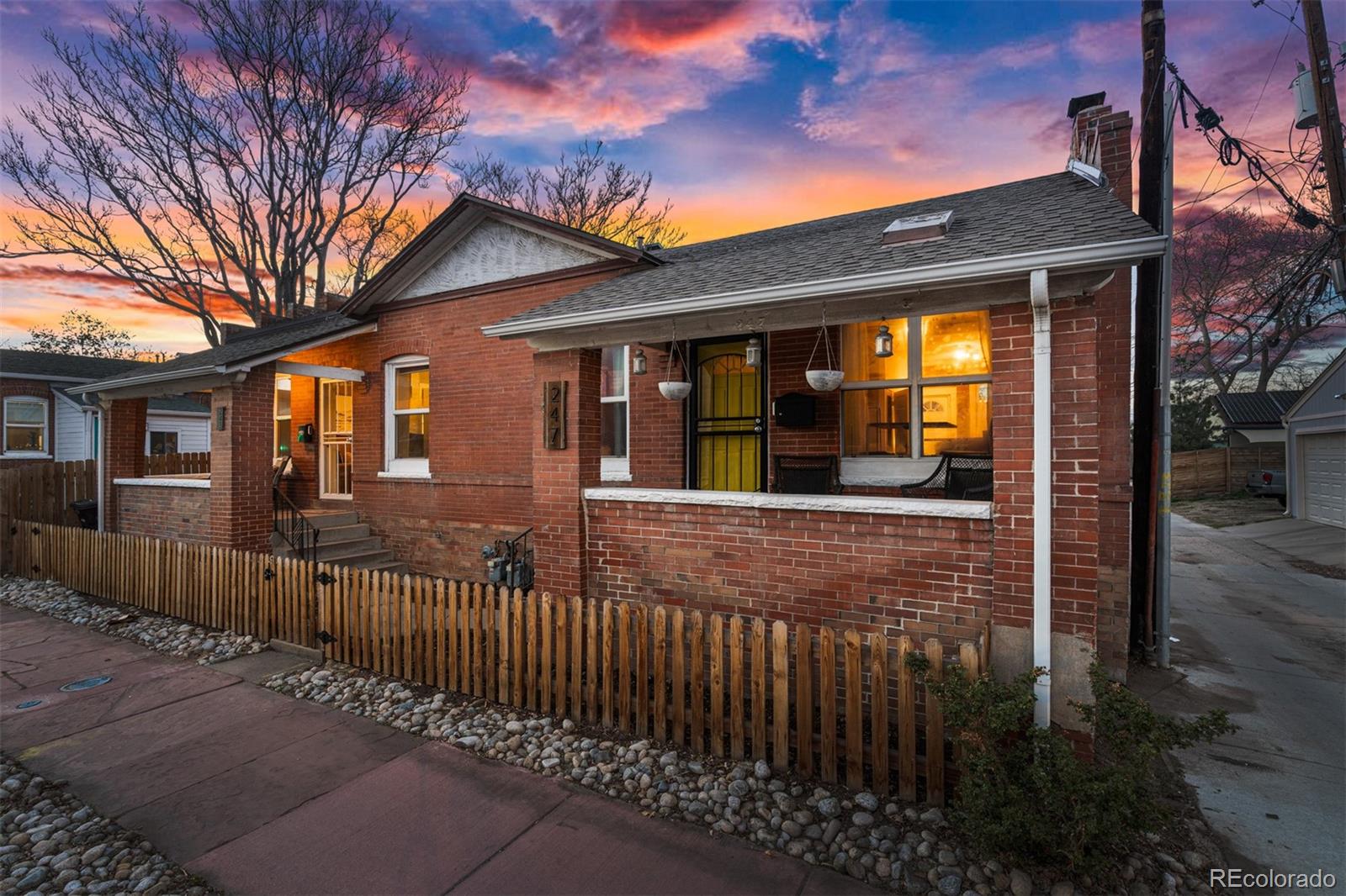 247 E Alameda Avenue, denver MLS: 6193575 Beds: 3 Baths: 1 Price: $525,000