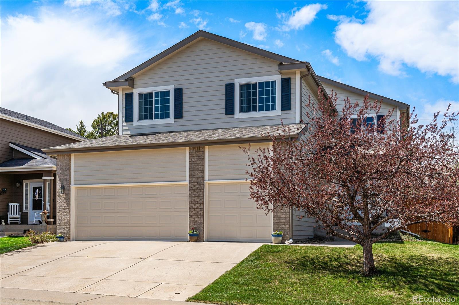 851  Bartlett Street, castle rock MLS: 3584035 Beds: 5 Baths: 4 Price: $625,000