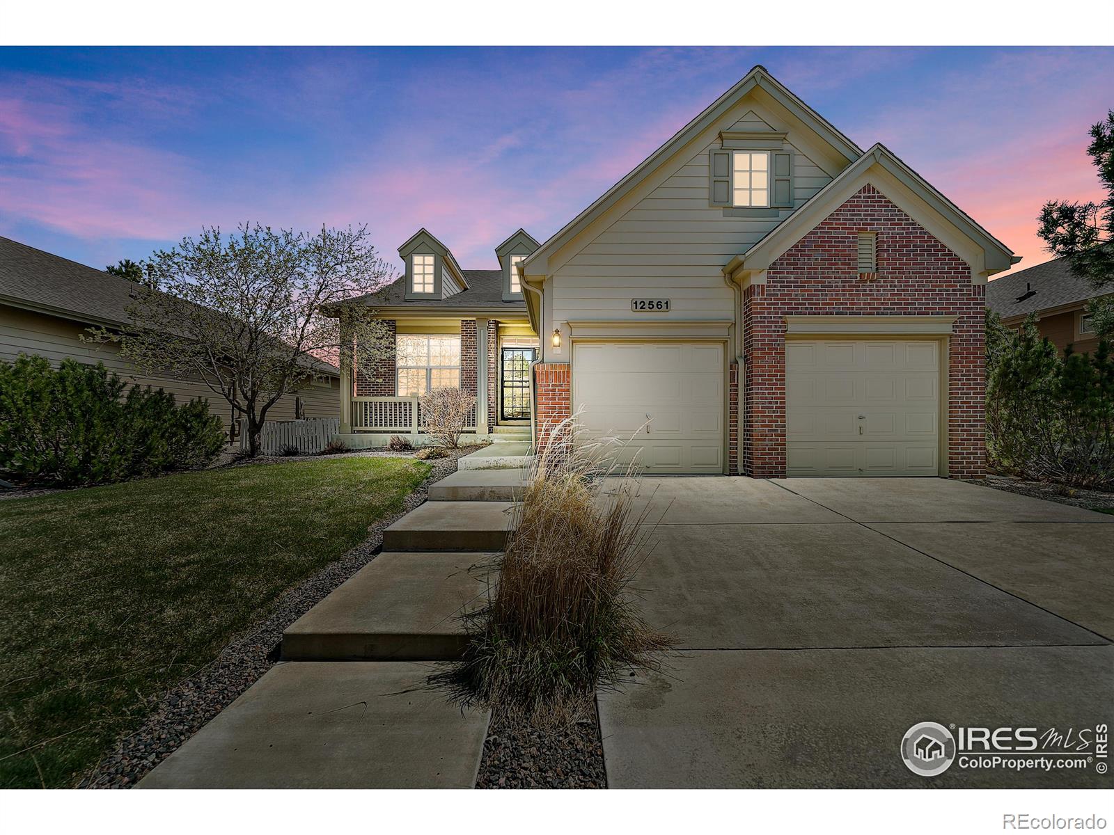 12561  Grove Street, broomfield MLS: 4567891006958 Beds: 2 Baths: 2 Price: $598,000