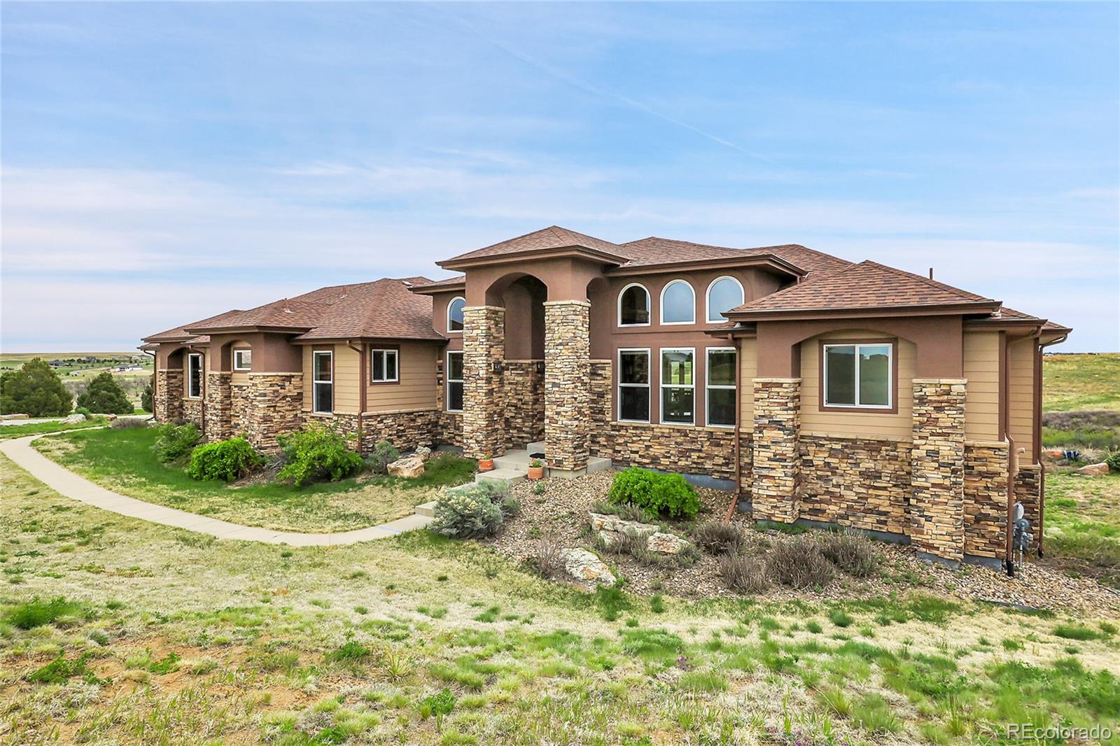 2496  Sagebrush Street, parker MLS: 2052761 Beds: 4 Baths: 4 Price: $1,280,000