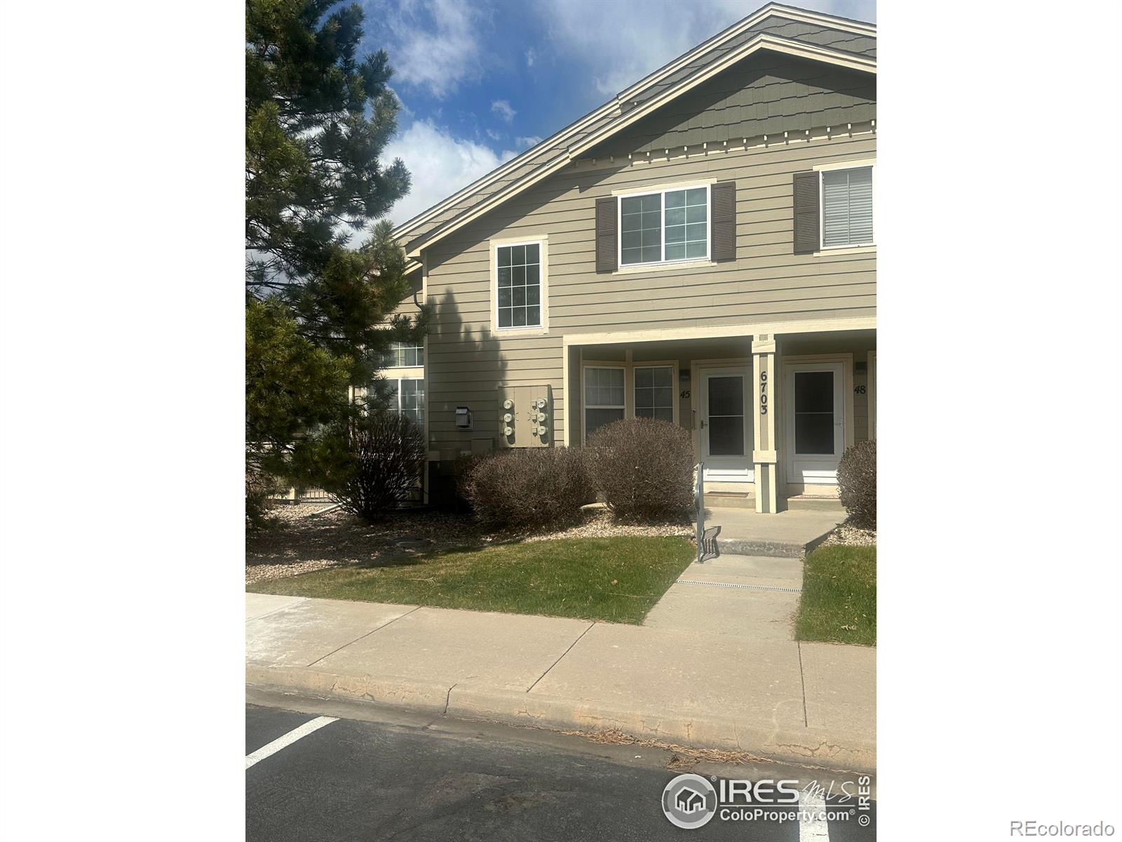 6703  Antigua Drive, fort collins MLS: 4567891006975 Beds: 2 Baths: 2 Price: $350,000