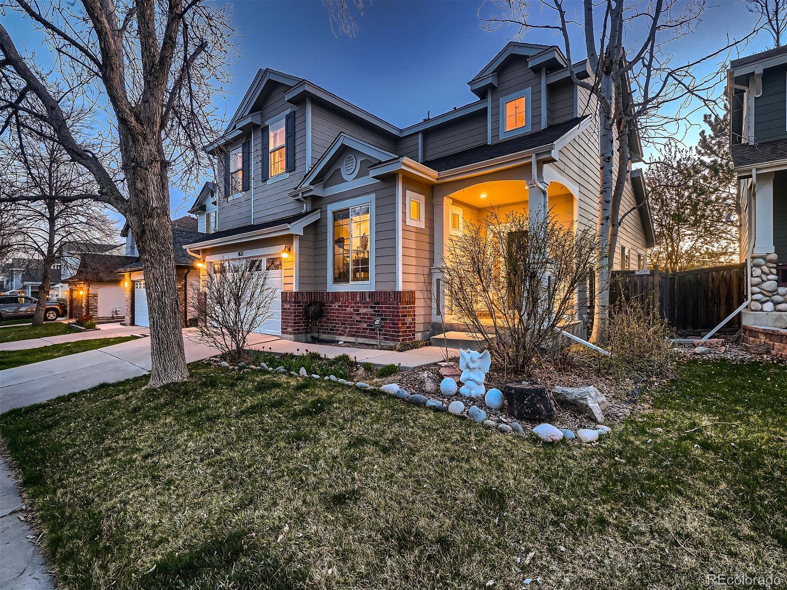 5621 S Harlan Street, littleton MLS: 5976438 Beds: 5 Baths: 4 Price: $869,000