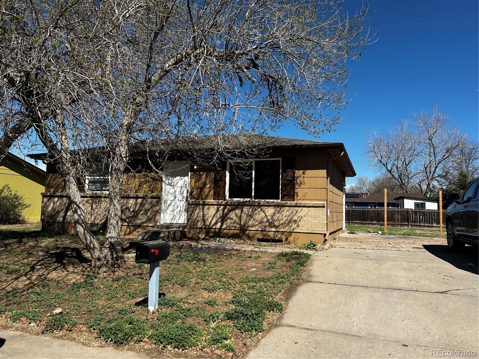 5562 N Yuba Way, denver MLS: 9864579 Beds: 4 Baths: 2 Price: $361,000