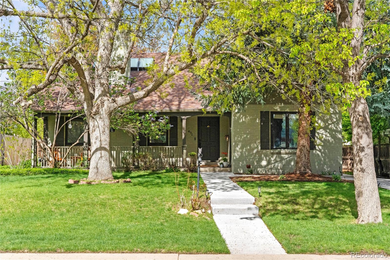 471  Elm Street, denver MLS: 2152969 Beds: 4 Baths: 3 Price: $1,359,999