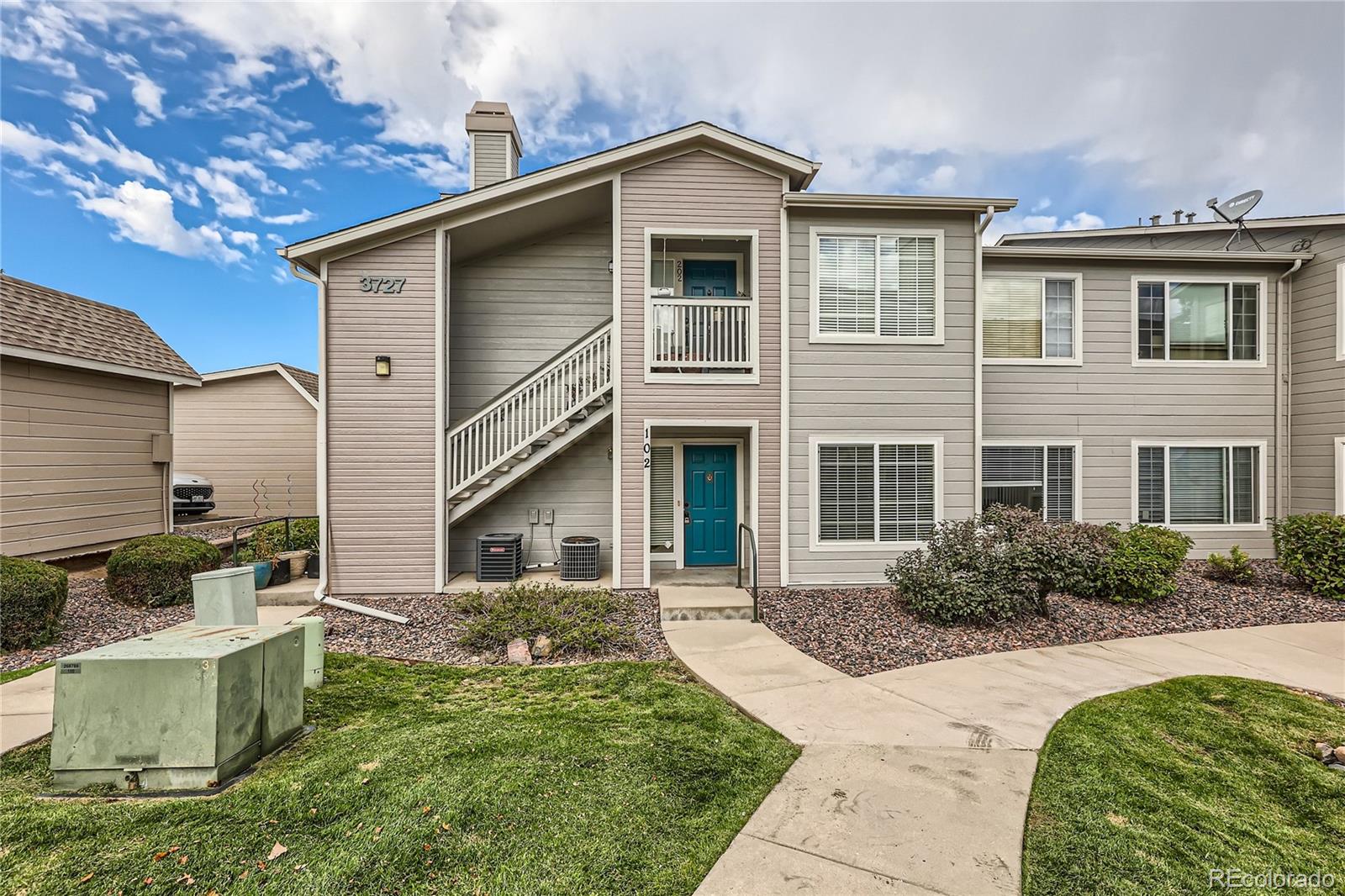 3727  Cactus Creek Court 102, Highlands Ranch  MLS: 2004829 Beds: 3 Baths: 2 Price: $399,000