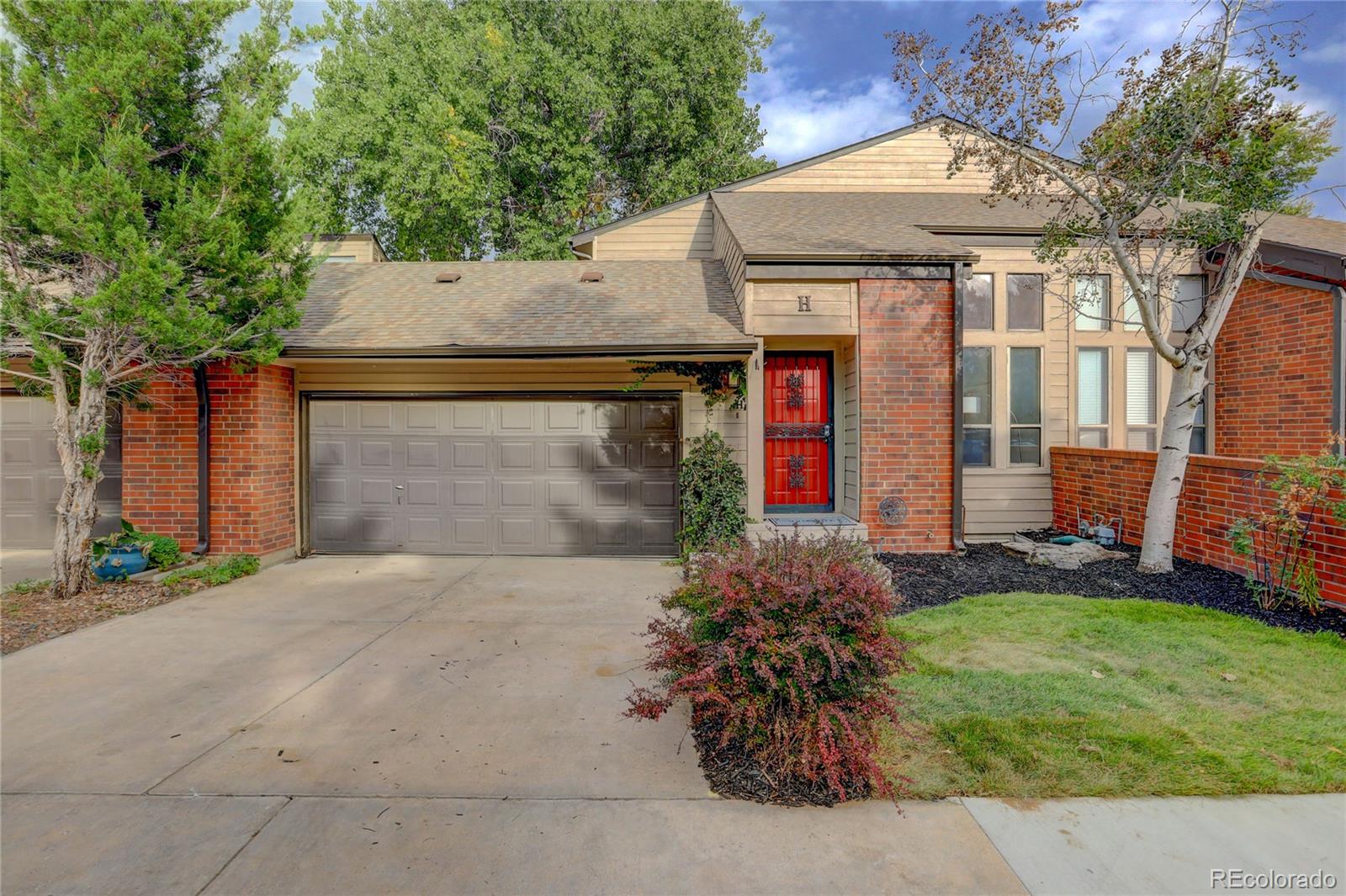 540 s forest street, denver sold home. Closed on 2023-03-28 for $910,000.