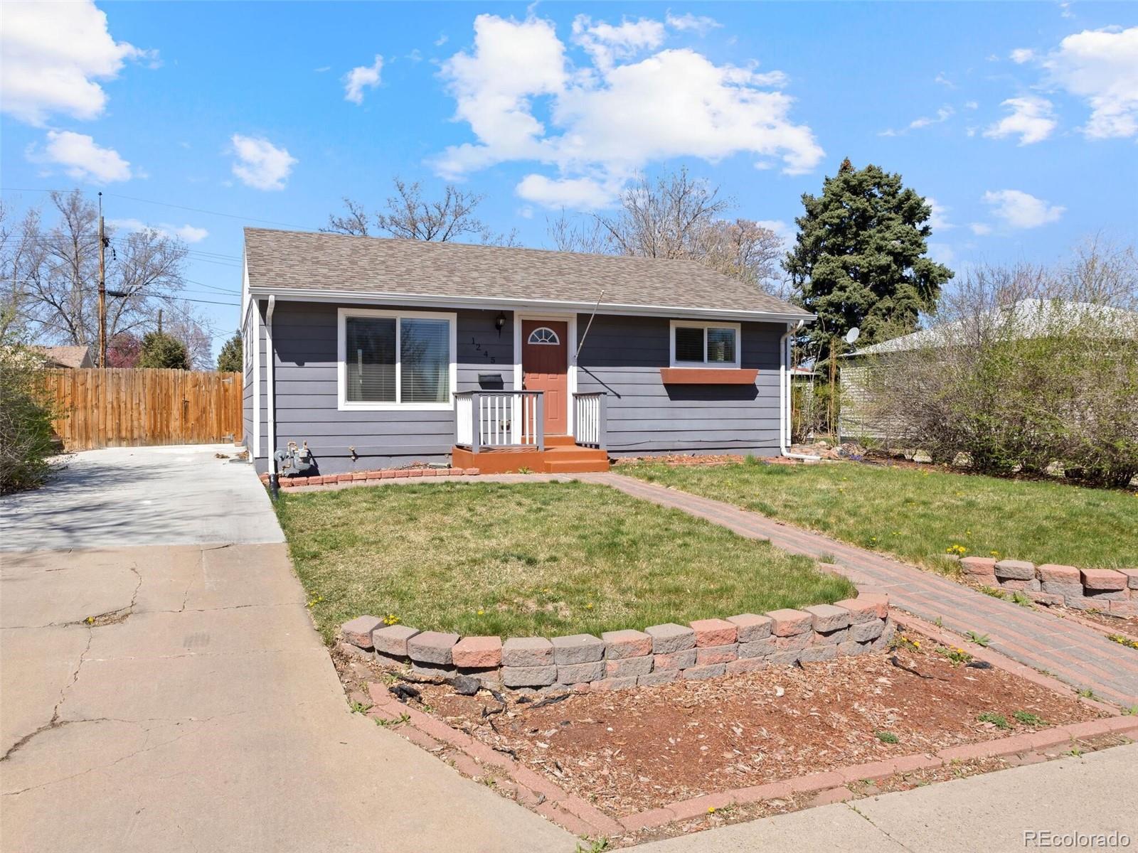 1245 S Beach Court, denver MLS: 9909315 Beds: 4 Baths: 2 Price: $475,000