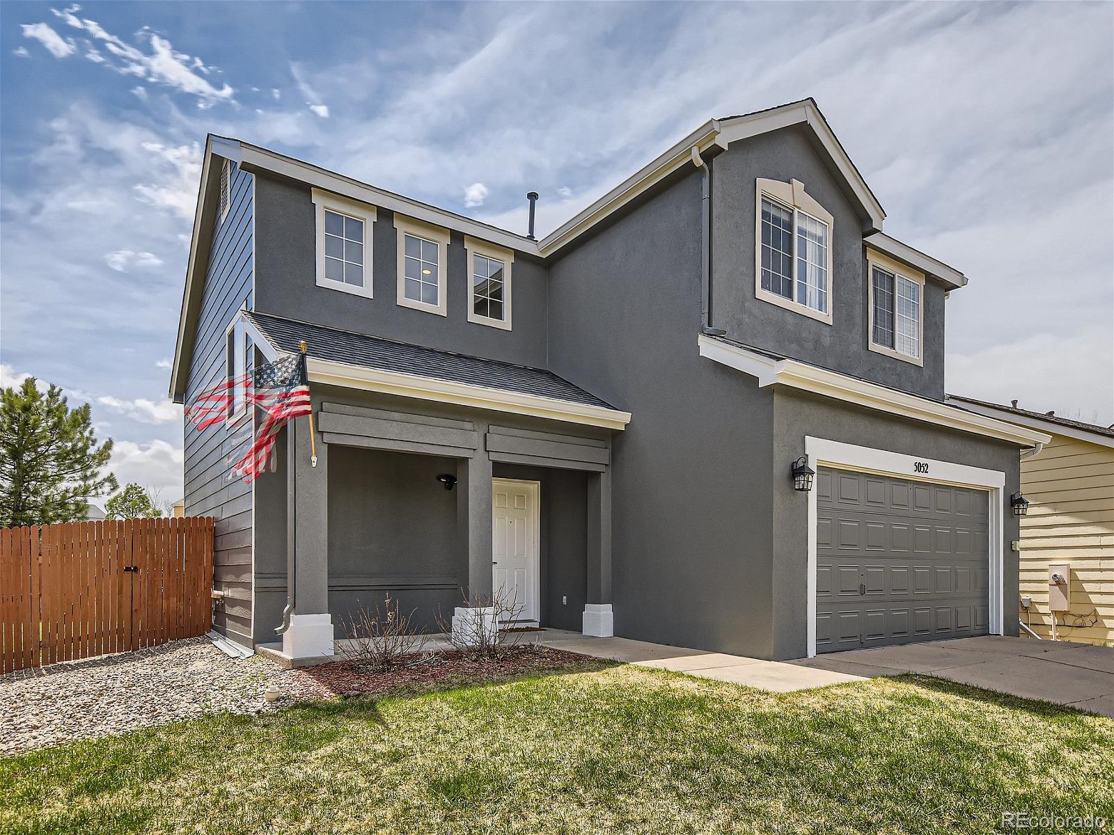 5052  Stoneham Avenue, castle rock MLS: 9683652 Beds: 3 Baths: 3 Price: $525,000