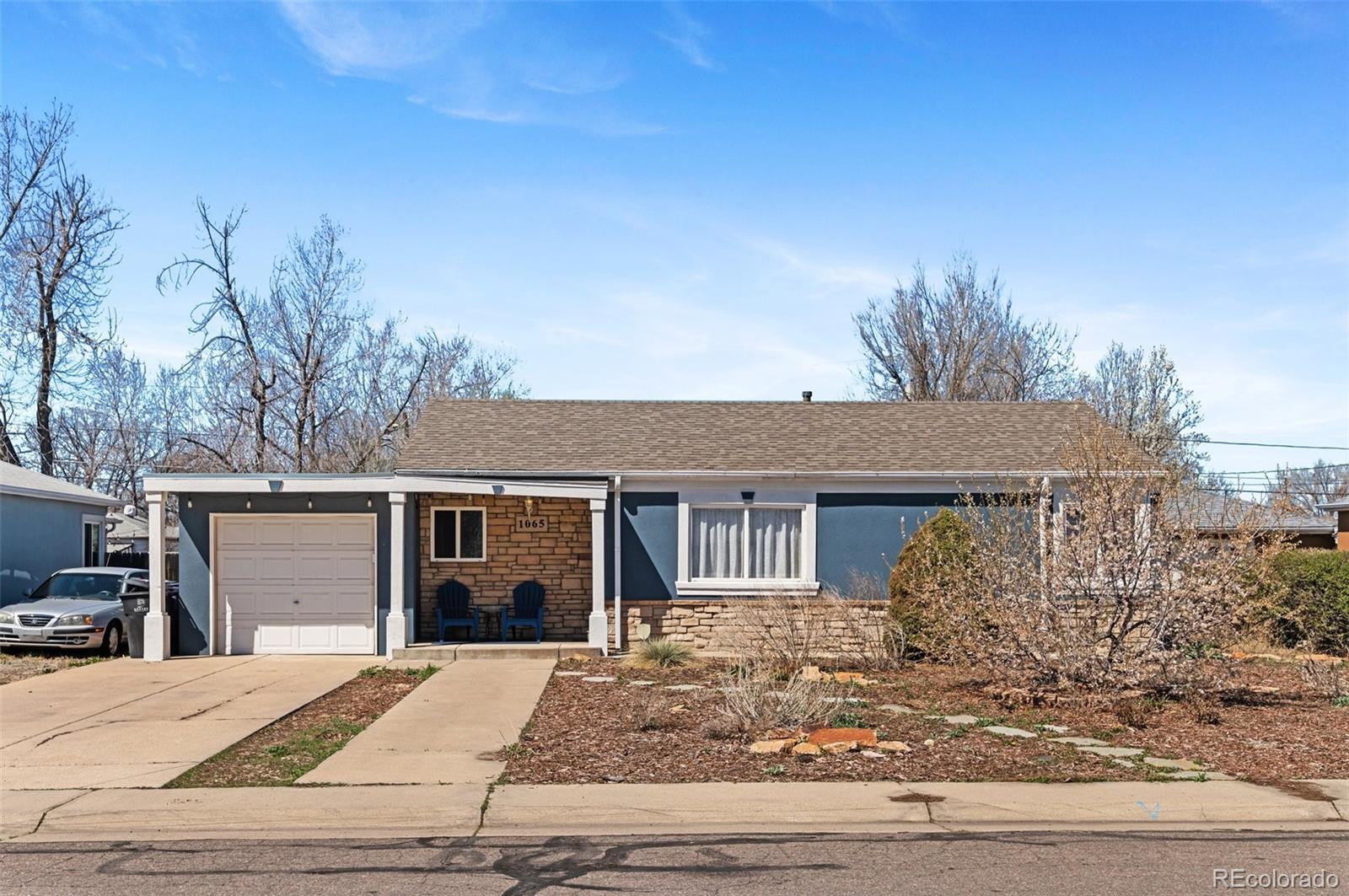 1065 S Alcott Street, denver MLS: 3666149 Beds: 3 Baths: 2 Price: $465,000