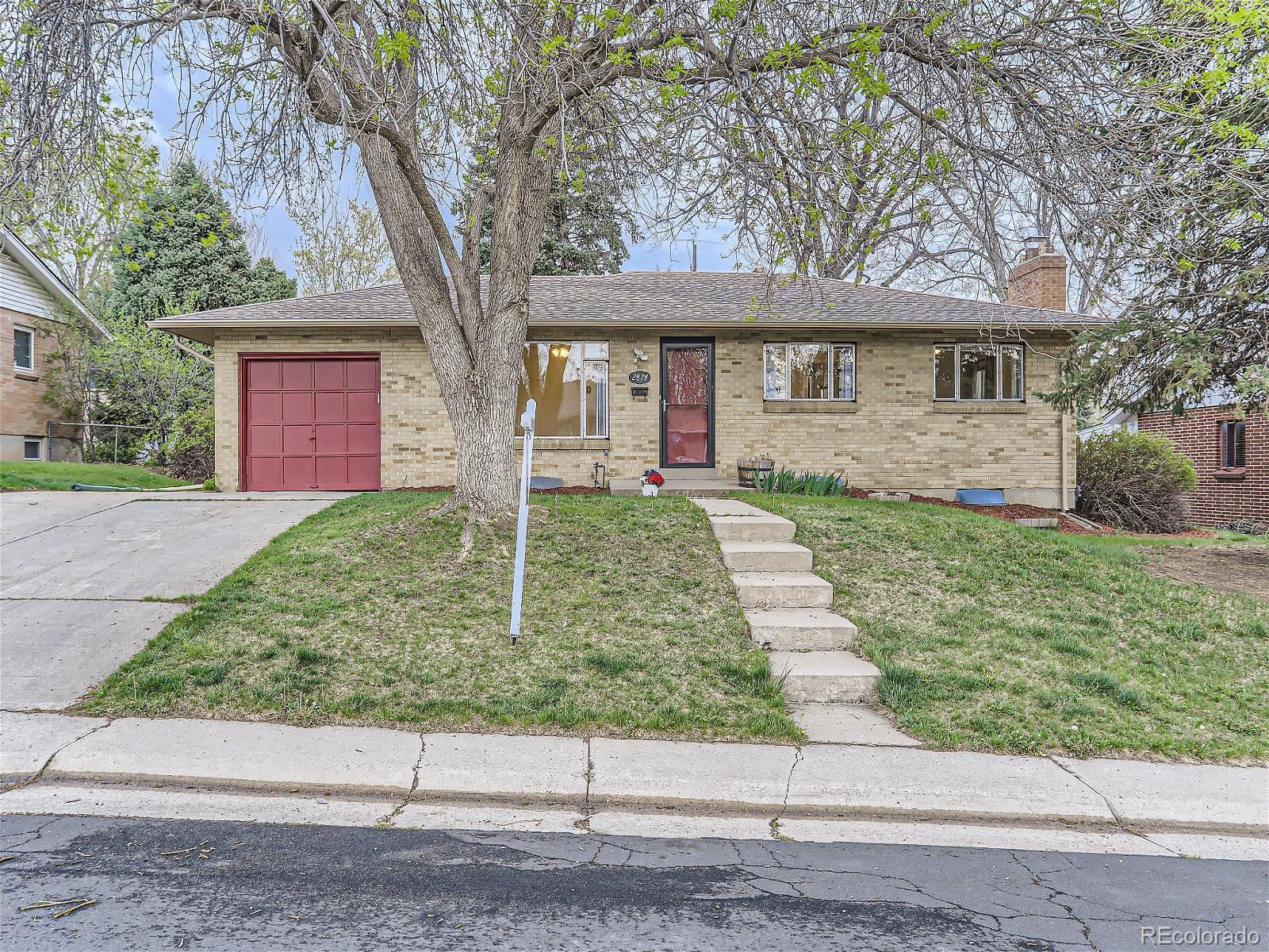 2874 S Zurich Court, denver MLS: 5846723 Beds: 4 Baths: 2 Price: $550,000