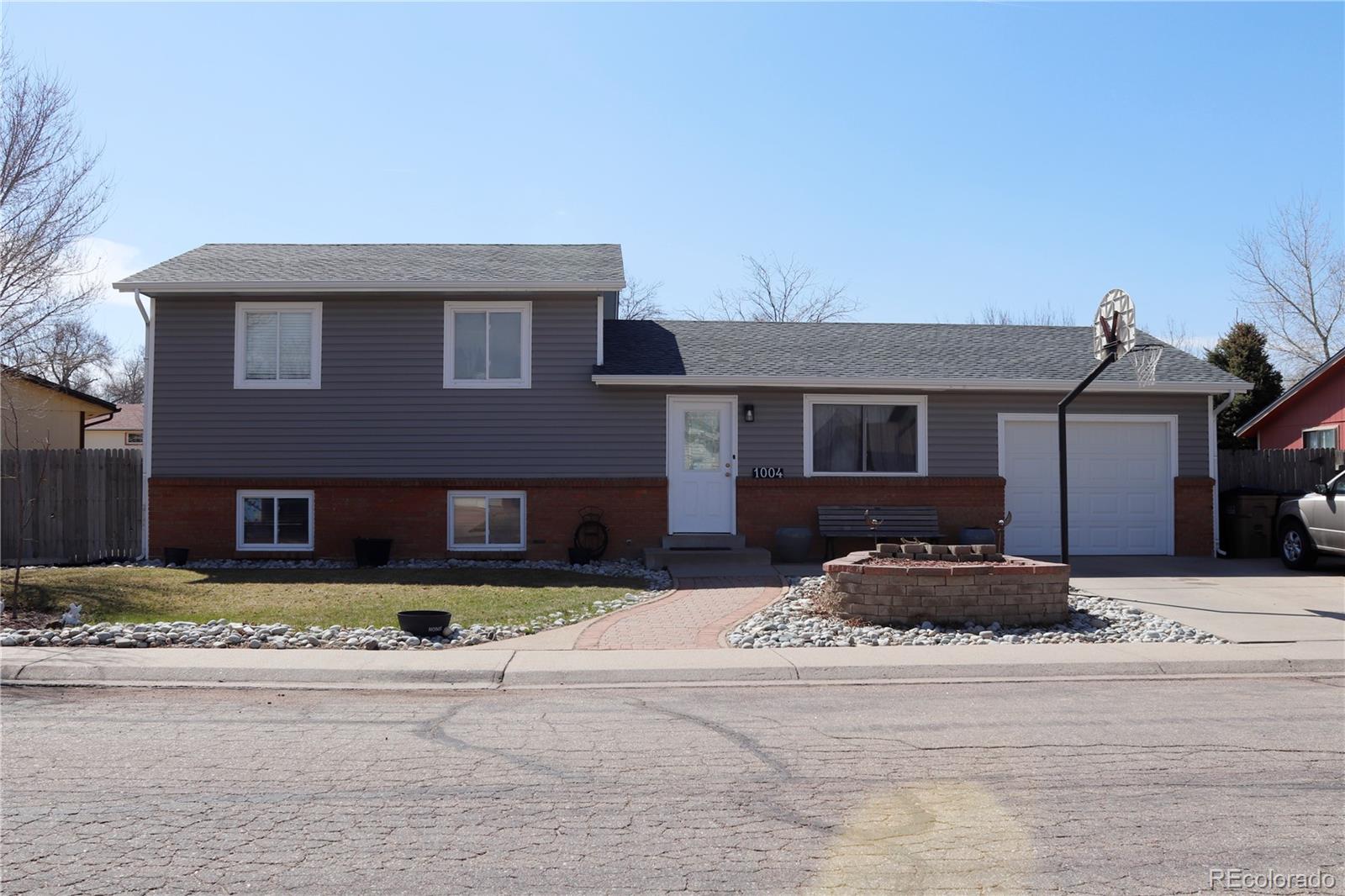 1004  Platte Drive, fort lupton MLS: 2003608 Beds: 4 Baths: 2 Price: $415,000