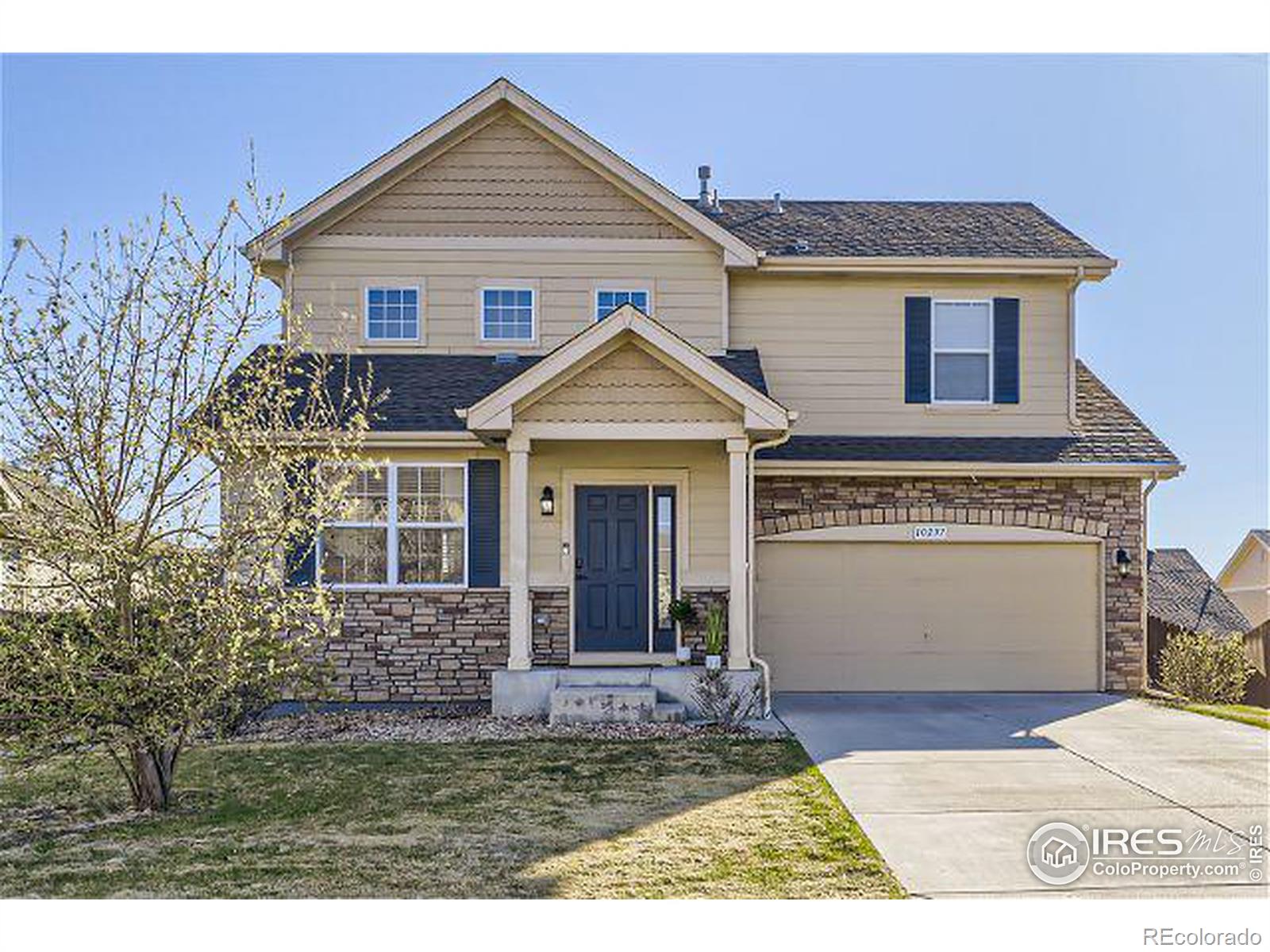 10257  Olathe Street, commerce city MLS: 4567891007385 Beds: 4 Baths: 4 Price: $585,000