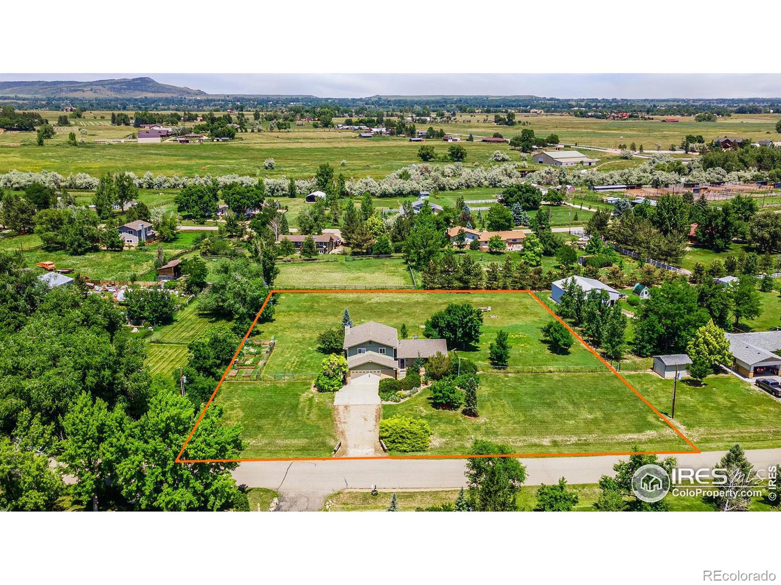 6323  ephesus road, Longmont sold home. Closed on 2024-05-20 for $907,658.