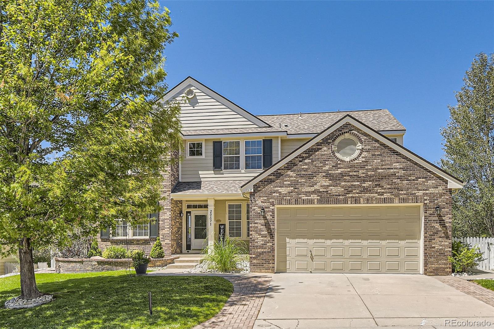 20571 E Weaver Avenue, aurora MLS: 2951173 Beds: 5 Baths: 5 Price: $849,000