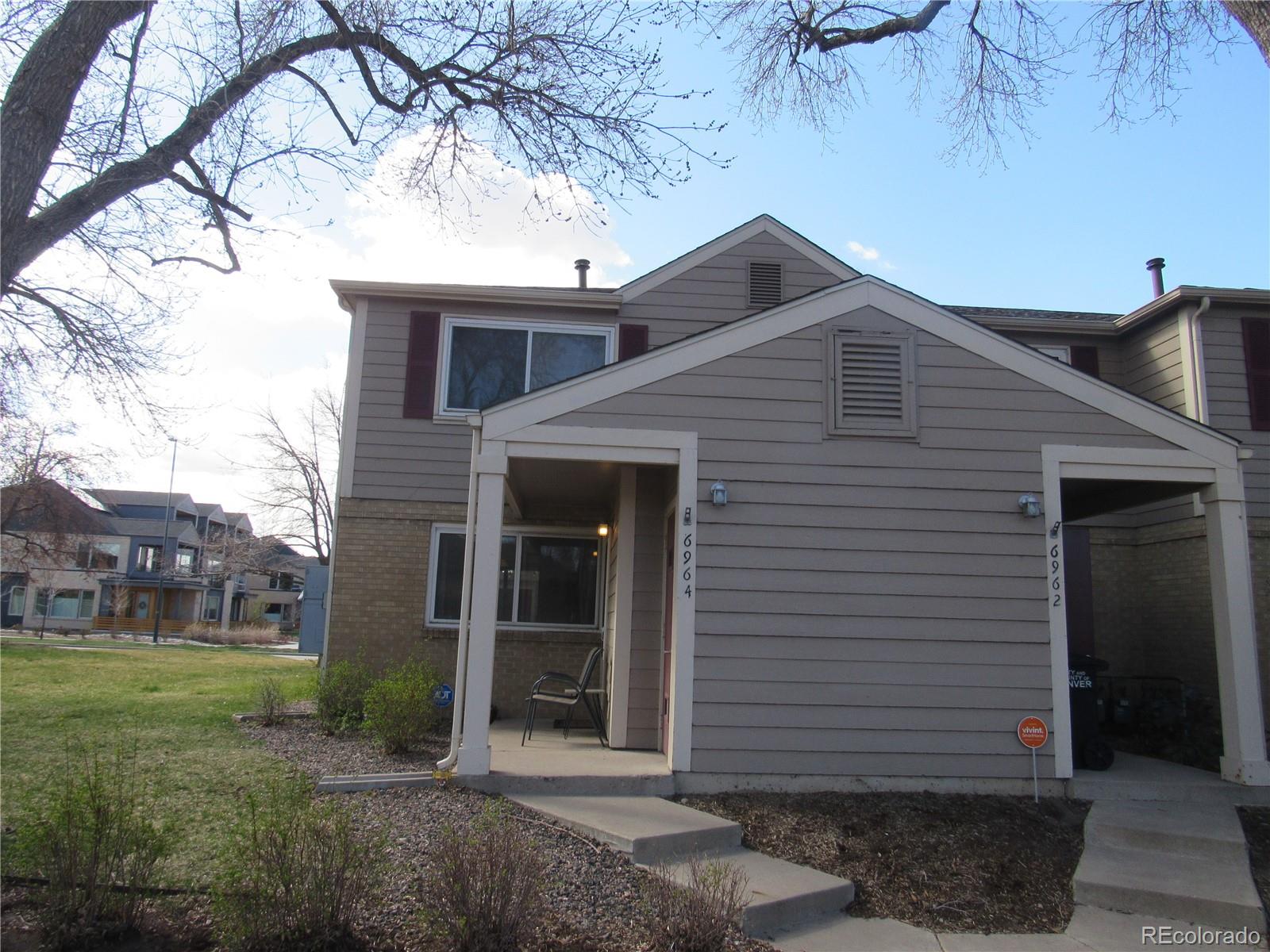 6964 E 1st Place, denver MLS: 8229608 Beds: 2 Baths: 2 Price: $180,404