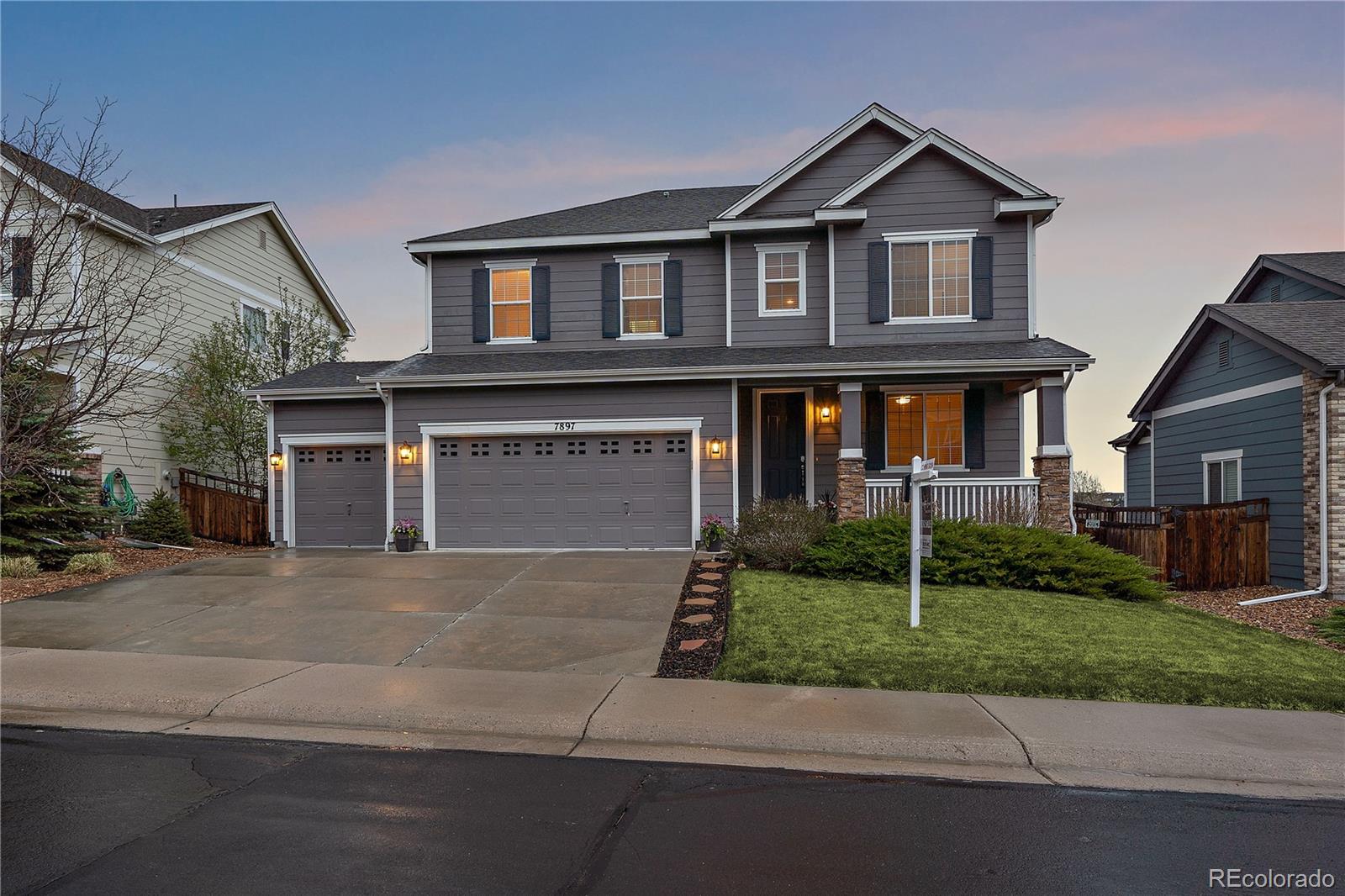 7897  Grady Circle, castle rock MLS: 6262697 Beds: 5 Baths: 4 Price: $739,900