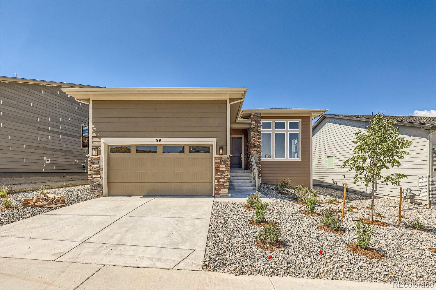 99  Leafy Aster Lane, castle rock MLS: 4928133 Beds: 2 Baths: 2 Price: $675,000