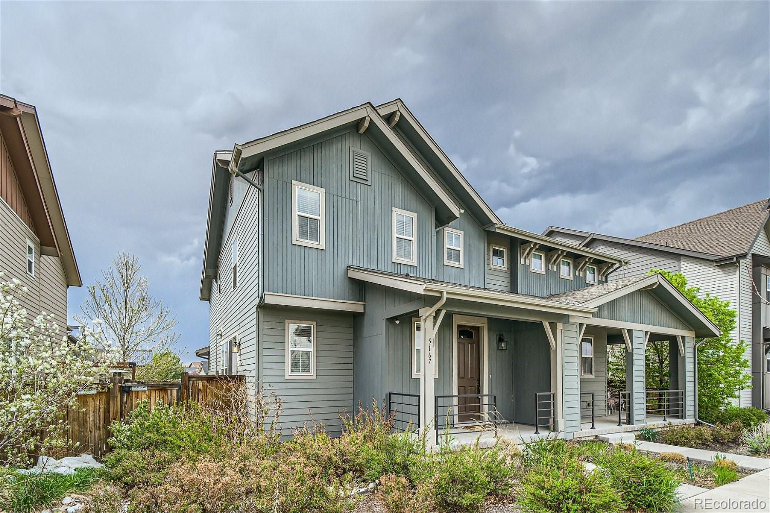 5167  Clinton Street, denver MLS: 4411006 Beds: 3 Baths: 3 Price: $615,000