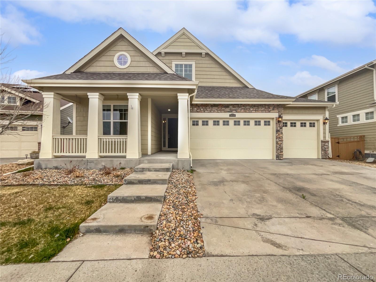 3058  Leafdale Drive, castle rock MLS: 9936898 Beds: 4 Baths: 3 Price: $758,000