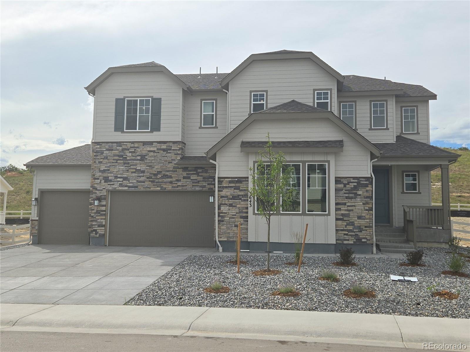 5643  Red Pebble Point, castle rock MLS: 5729881 Beds: 4 Baths: 5 Price: $1,149,990