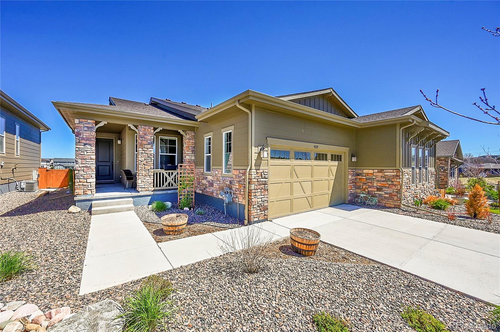 4229  Happy Hollow Drive, castle rock MLS: 9618547 Beds: 2 Baths: 2 Price: $515,000