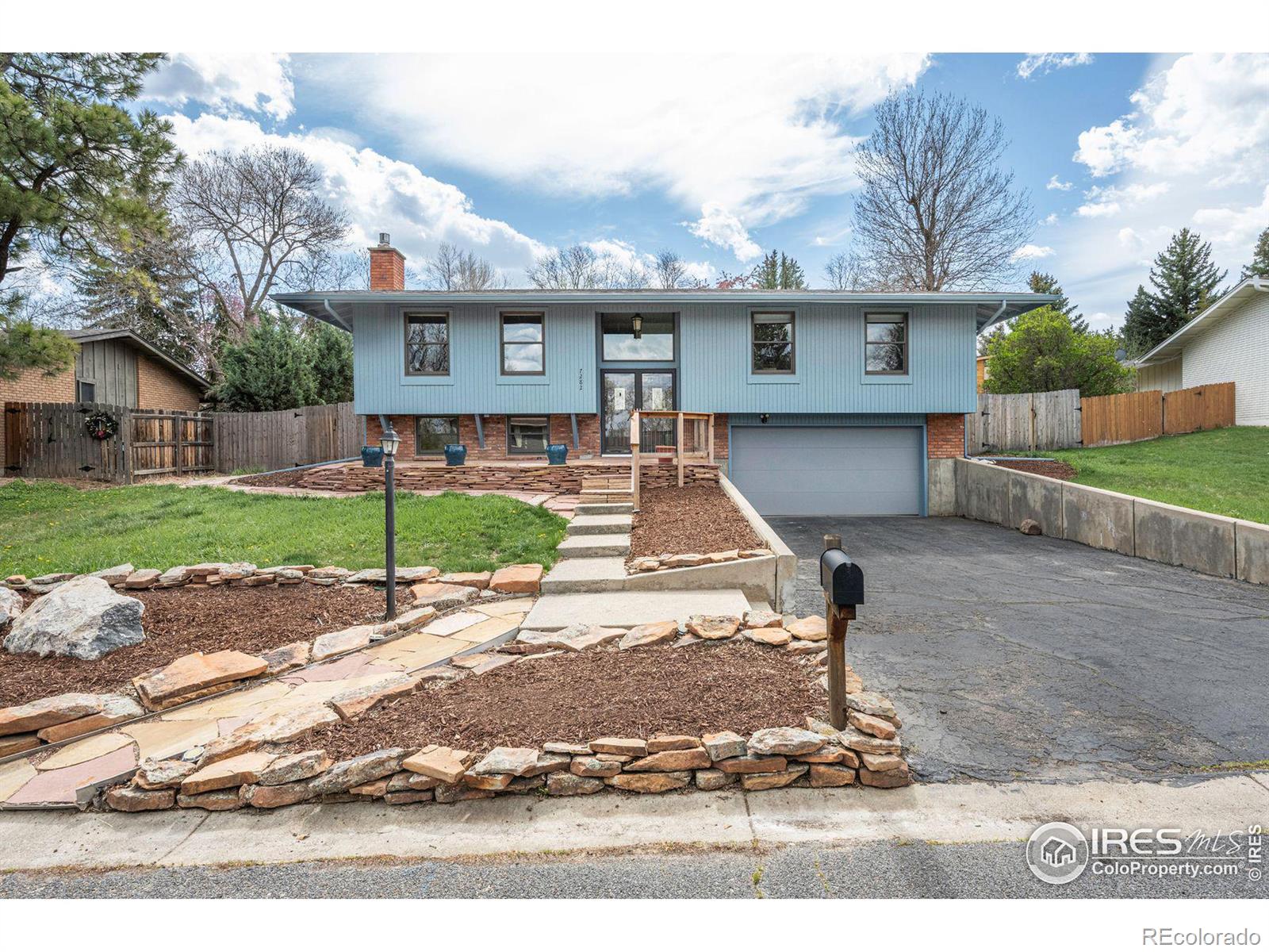 7282  Mount Meeker Road, longmont MLS: 4567891007855 Beds: 4 Baths: 2 Price: $905,000