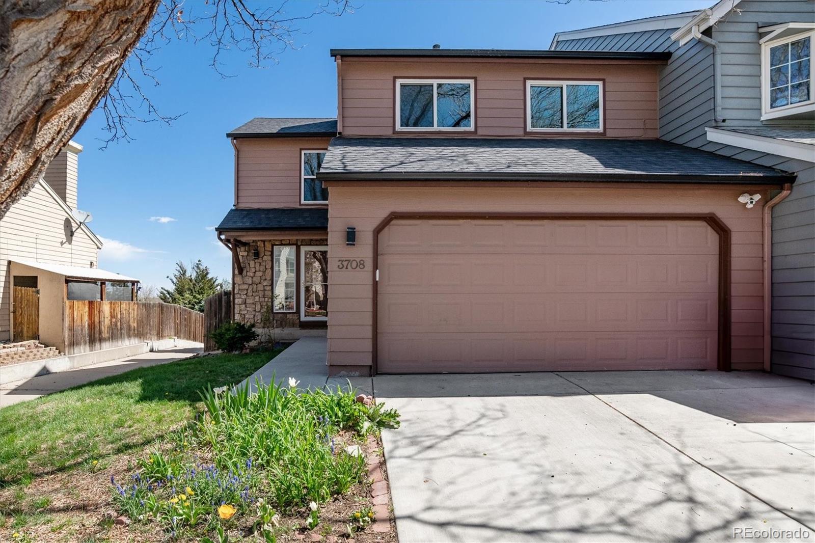 3708 S Espana Way, aurora MLS: 8895895 Beds: 2 Baths: 3 Price: $450,000