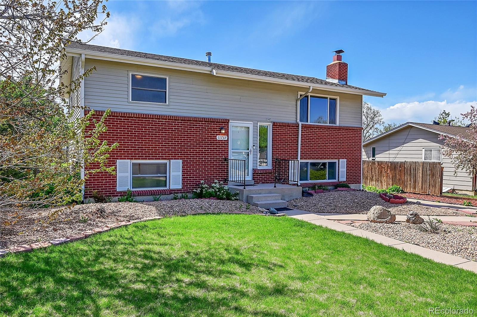 11737  Delaware Court, northglenn MLS: 6586462 Beds: 3 Baths: 2 Price: $475,000