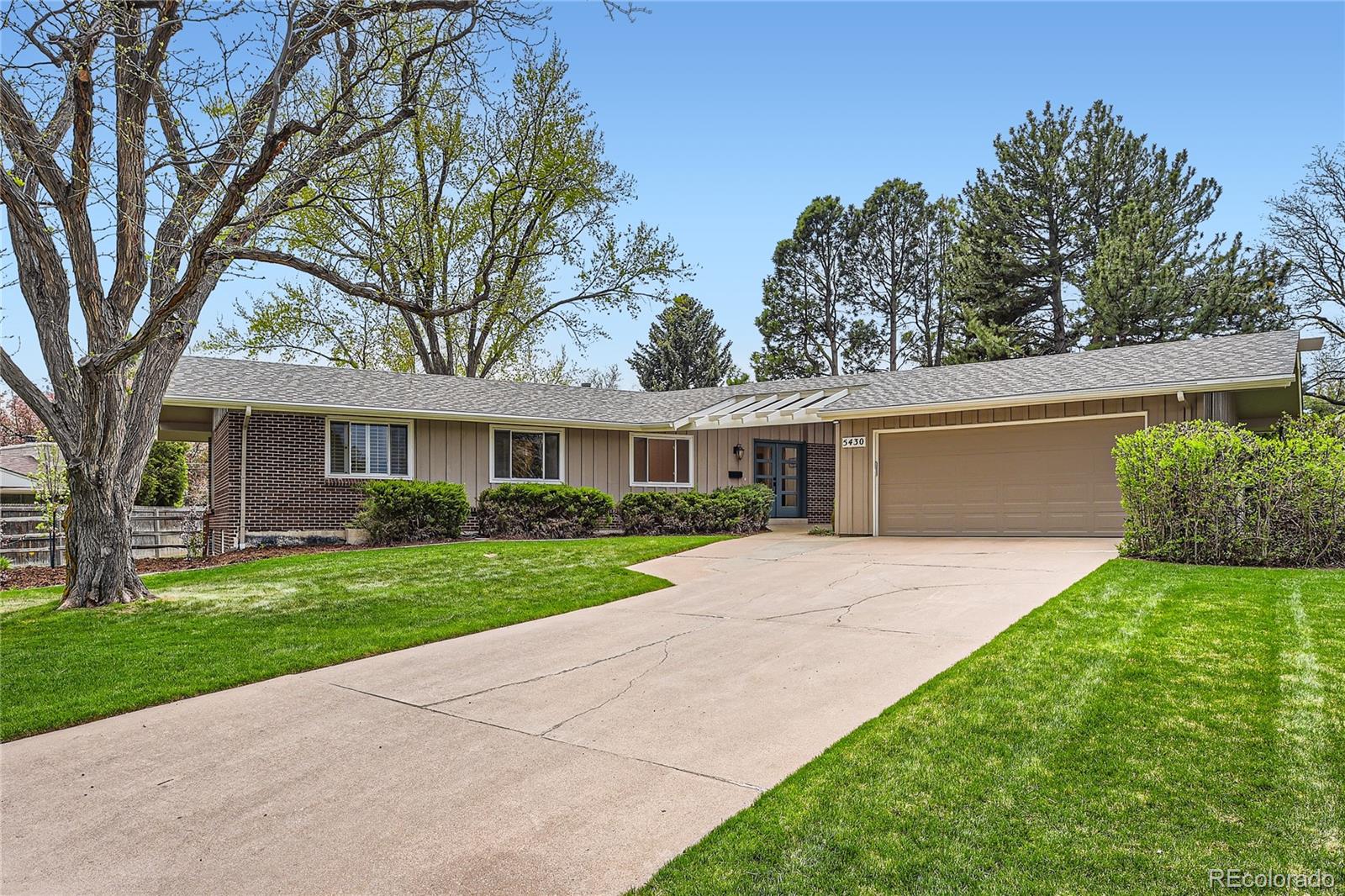 5430 w plymouth drive, Littleton sold home. Closed on 2024-09-26 for $875,000.