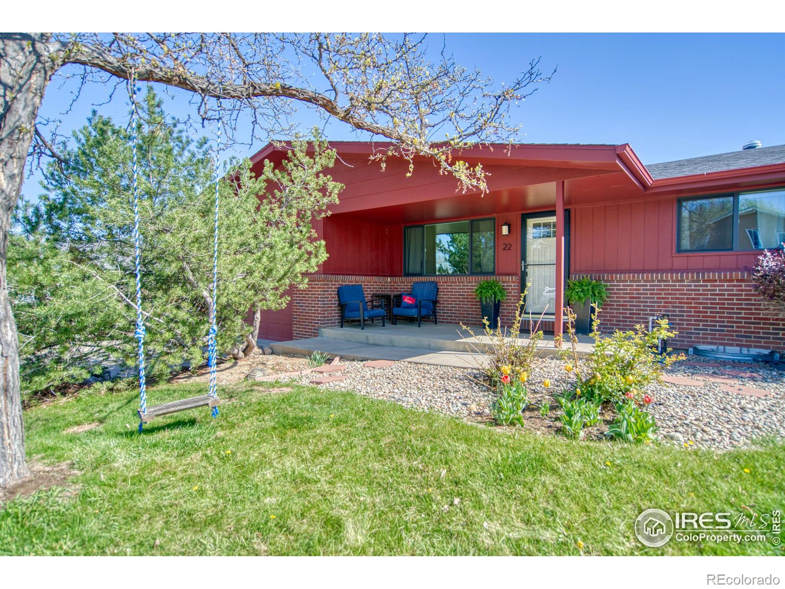 22  burlington drive, Longmont sold home. Closed on 2024-06-06 for $585,000.