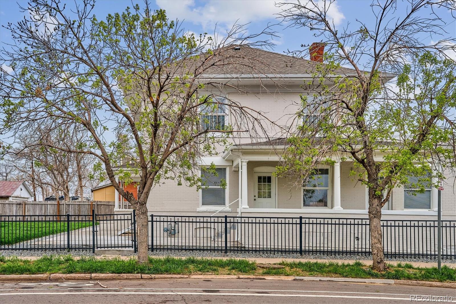 2000 e 47th avenue, Denver sold home. Closed on 2024-07-03 for $600,000.