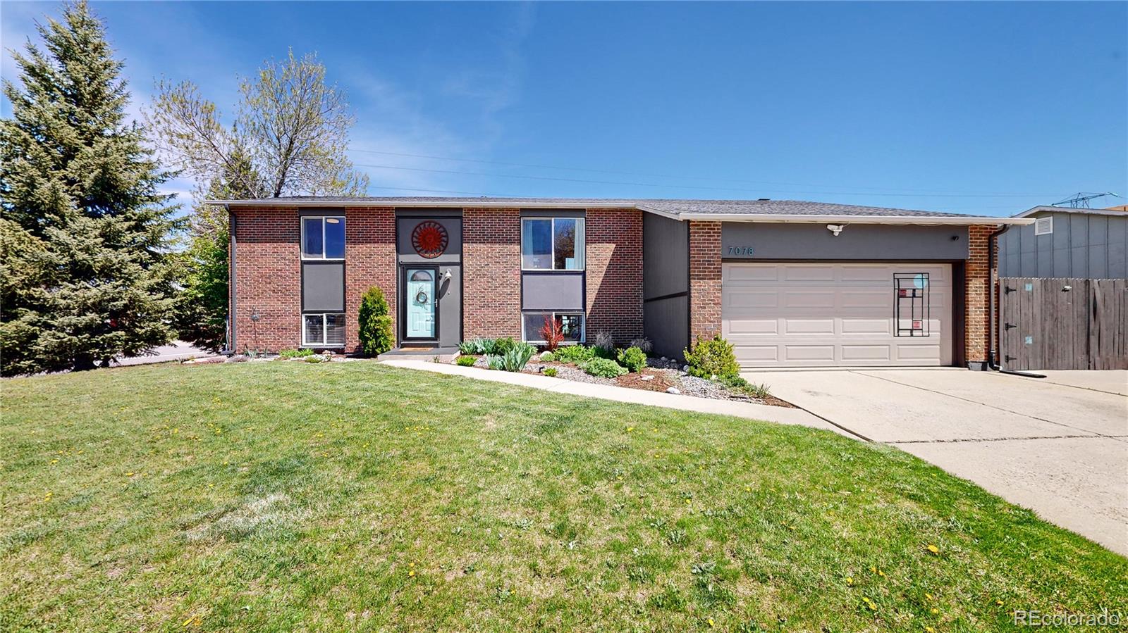 7078  Van Gordon Court, arvada MLS: 5722309 Beds: 4 Baths: 3 Price: $650,000