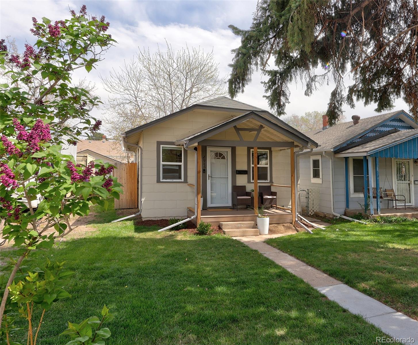 2946 S Grant Street, englewood MLS: 8650218 Beds: 2 Baths: 2 Price: $425,000