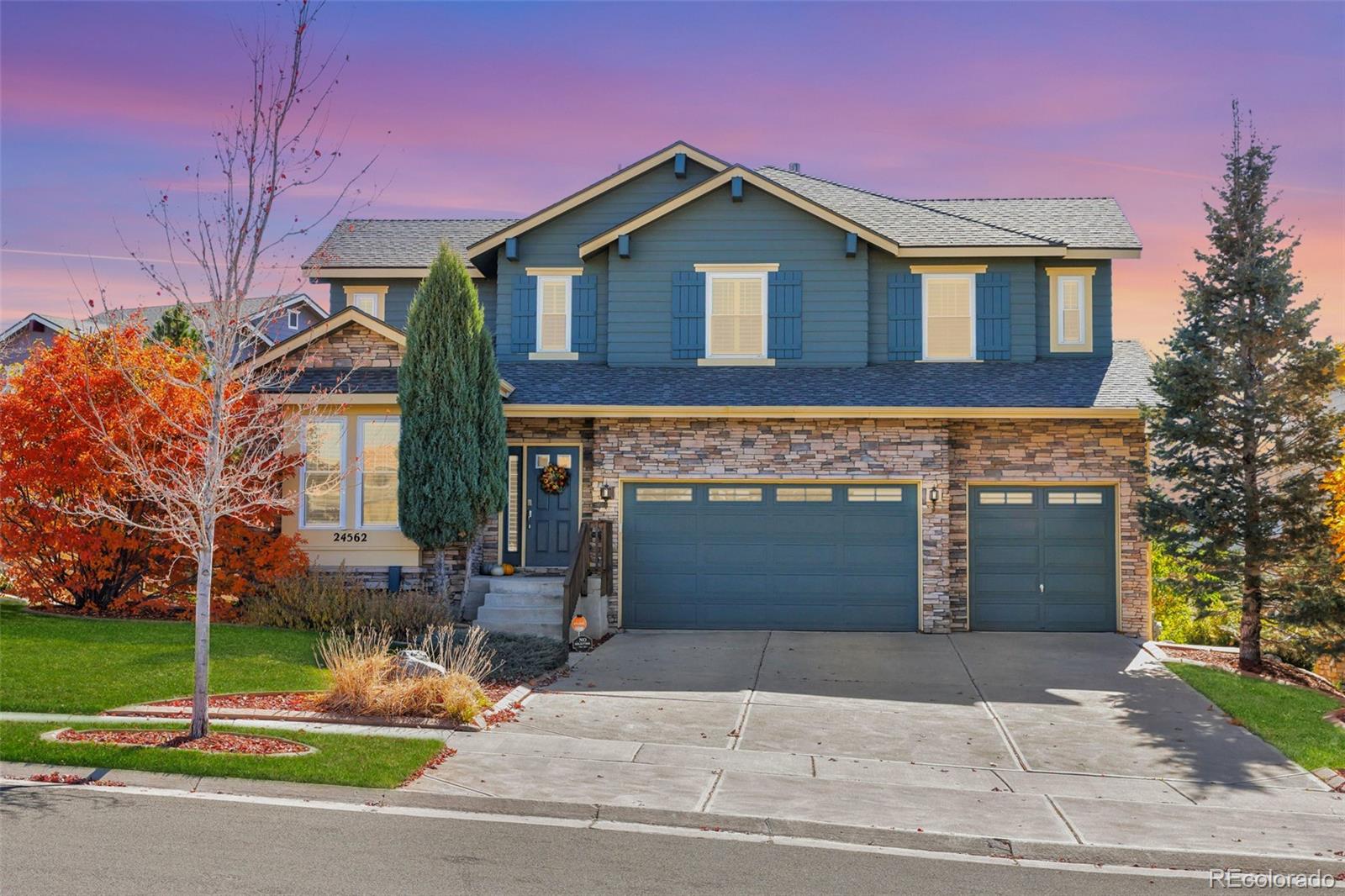 24562 E Davies Way, aurora MLS: 5583022 Beds: 5 Baths: 5 Price: $825,000