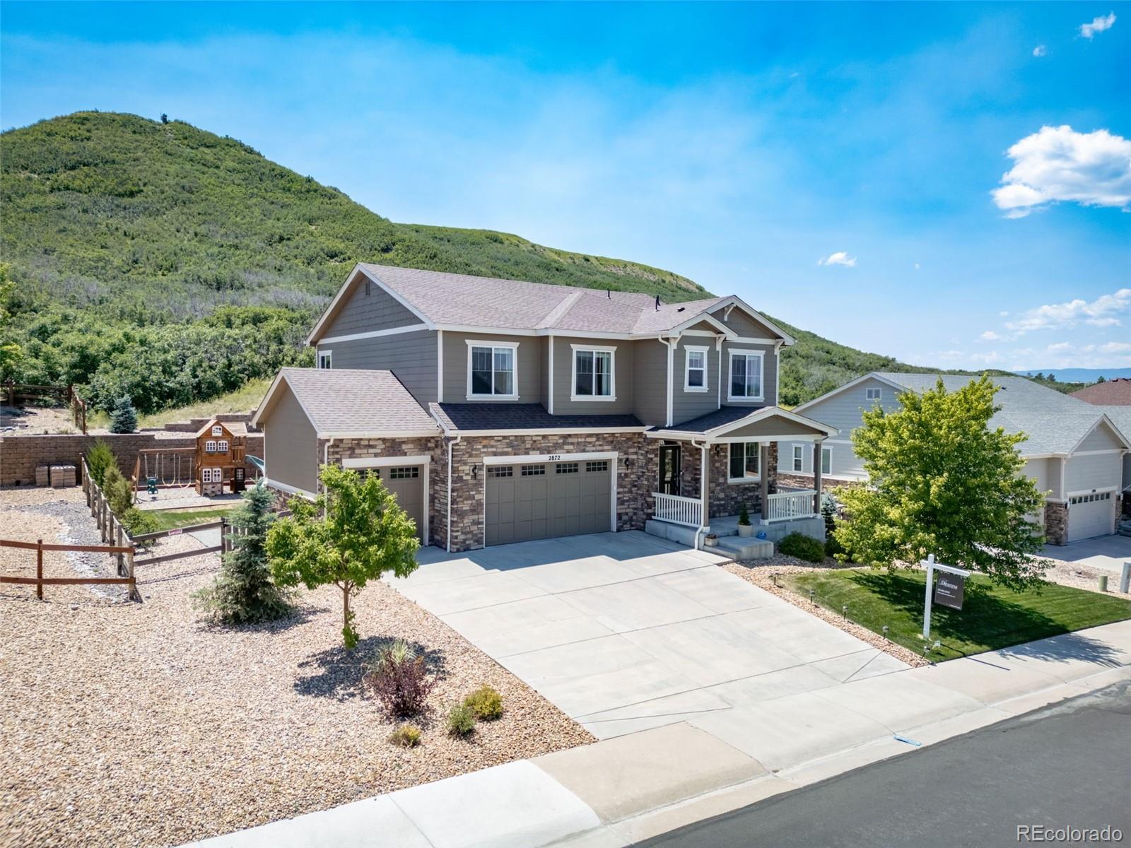 2872  McCracken Lane, castle rock MLS: 9648731 Beds: 6 Baths: 4 Price: $850,000