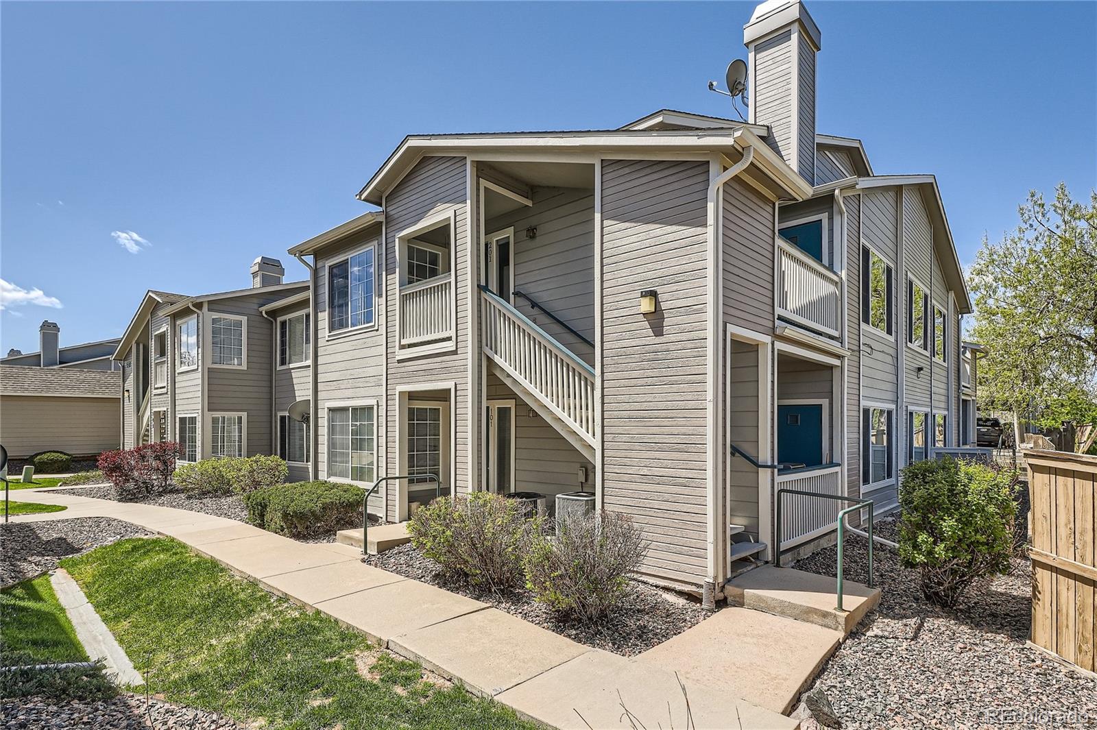 3727  Cactus Creek Court 201, Highlands Ranch  MLS: 1747578 Beds: 3 Baths: 2 Price: $408,000