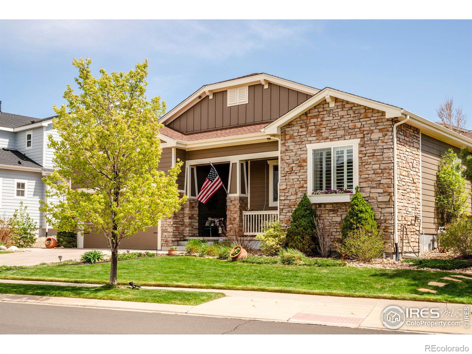 14794  Falcon Drive, broomfield MLS: 4567891008426 Beds: 5 Baths: 5 Price: $1,250,000