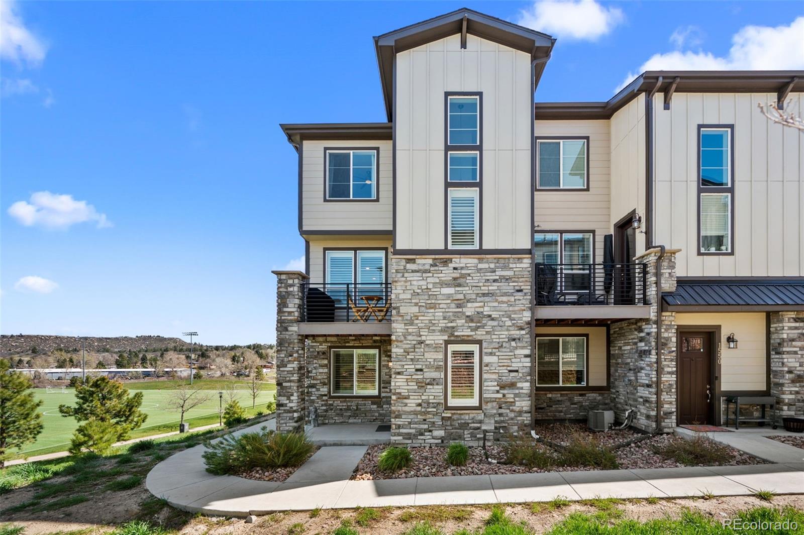 1548  Castle Creek Circle, castle rock MLS: 9771311 Beds: 2 Baths: 3 Price: $524,000