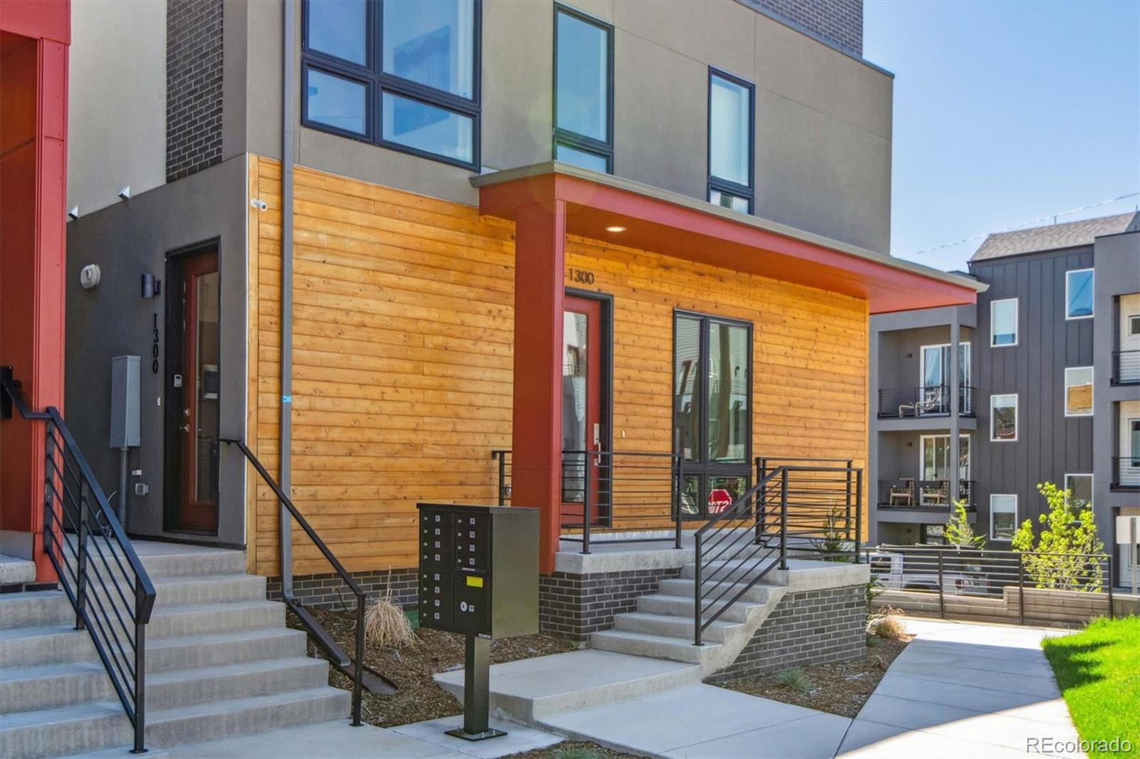 1300 N Osceola Street, denver MLS: 9420591 Beds: 2 Baths: 2 Price: $675,000