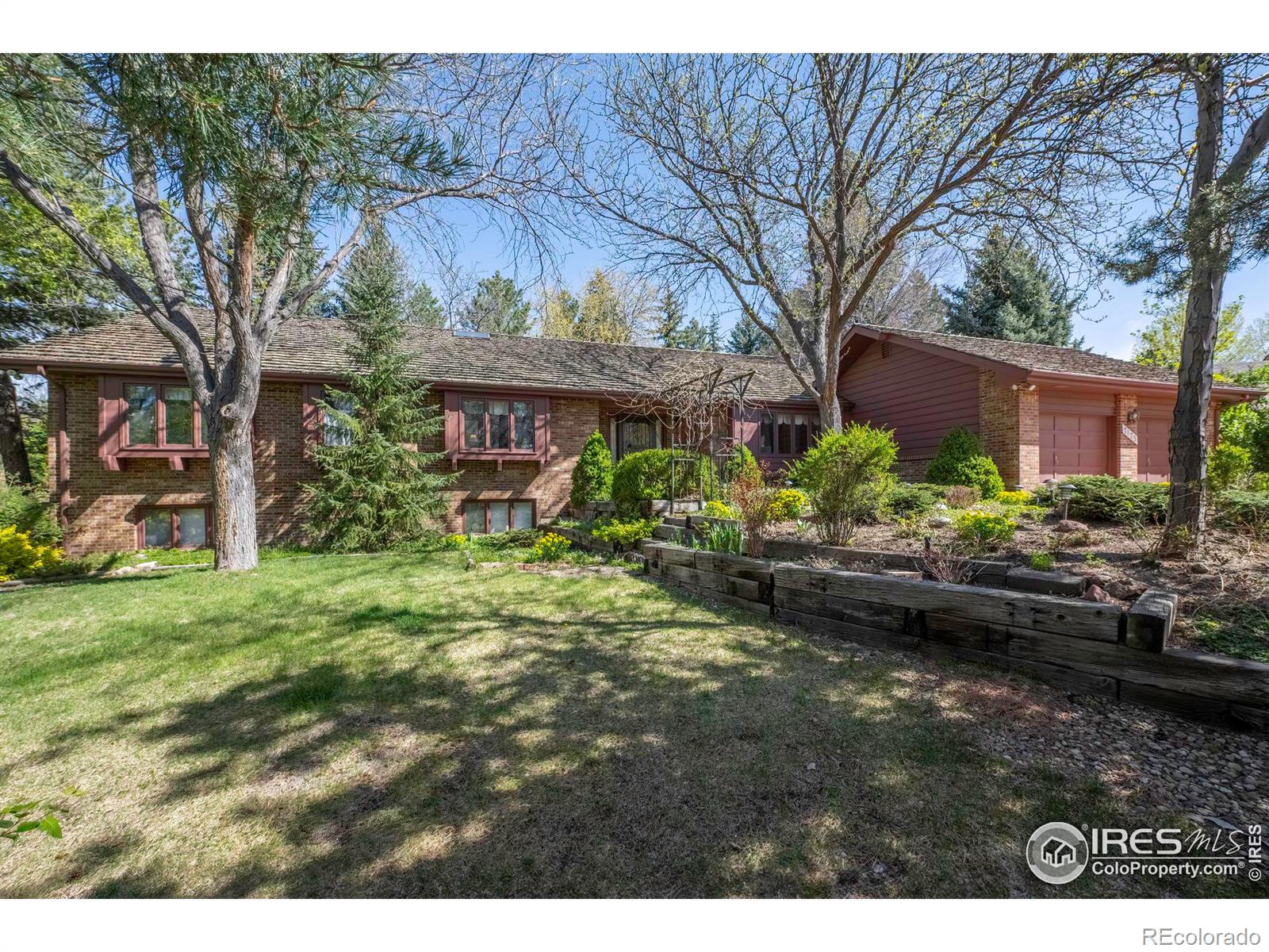 7175  Four Rivers Road, boulder MLS: 4567891008630 Beds: 3 Baths: 4 Price: $1,185,000