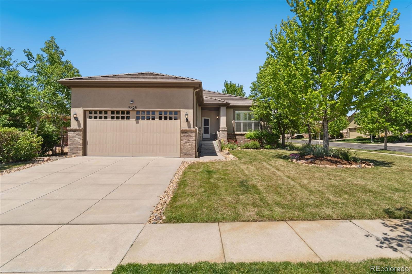 16526  Sherman Way, broomfield MLS: 3835194 Beds: 2 Baths: 2 Price: $675,000