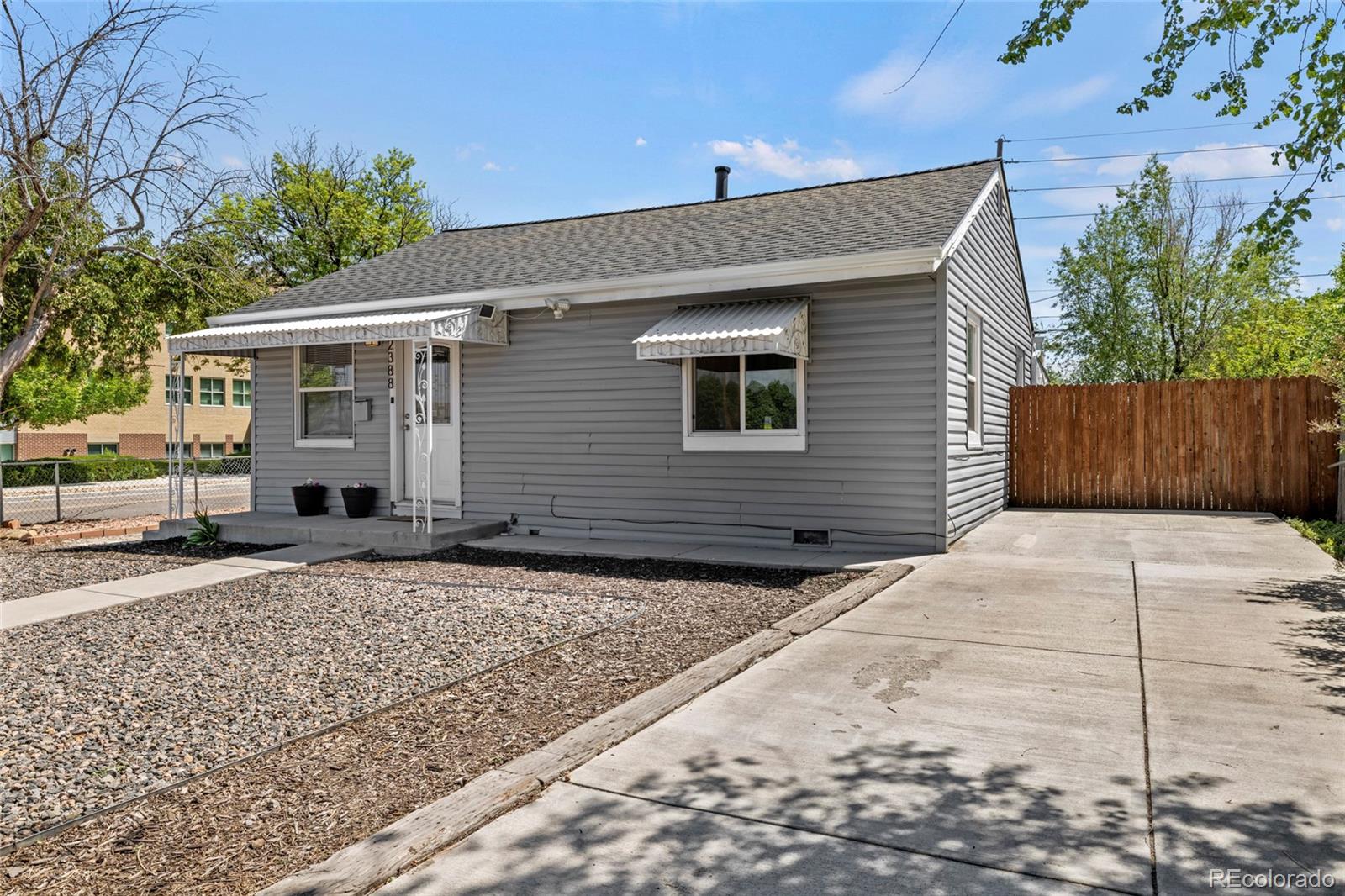 2388  Hanover Street, aurora MLS: 6905177 Beds: 2 Baths: 1 Price: $370,000