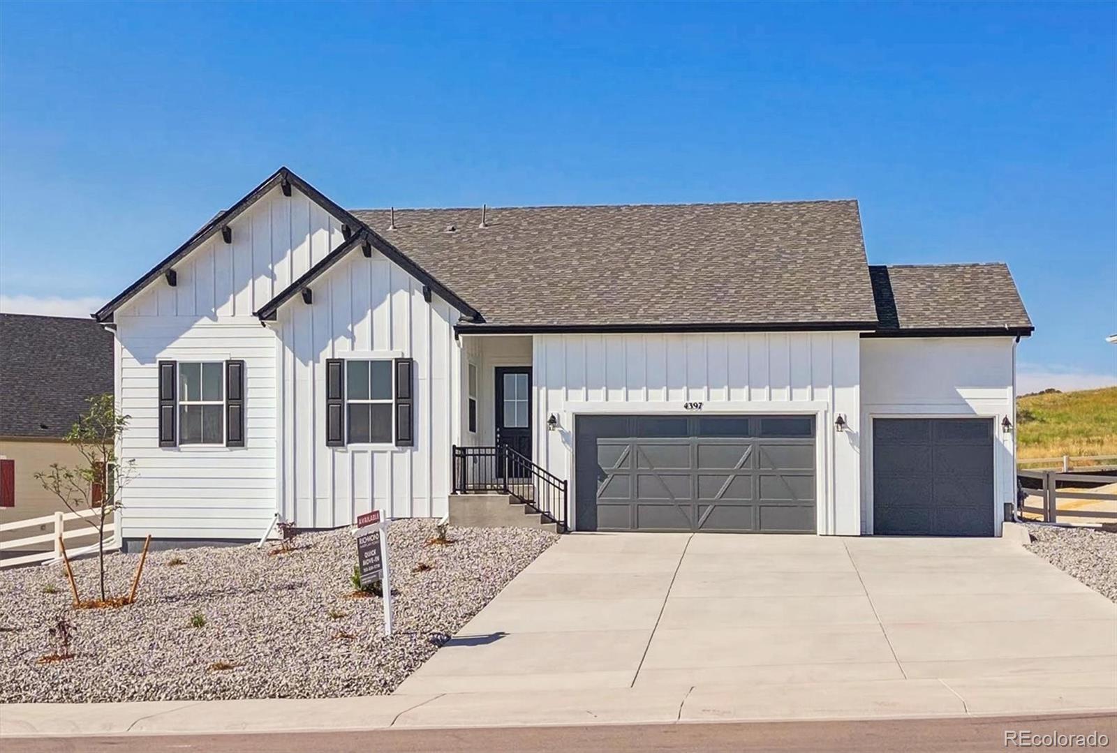 4397  Hickory Oaks Street, castle rock MLS: 9632147 Beds: 3 Baths: 3 Price: $799,950