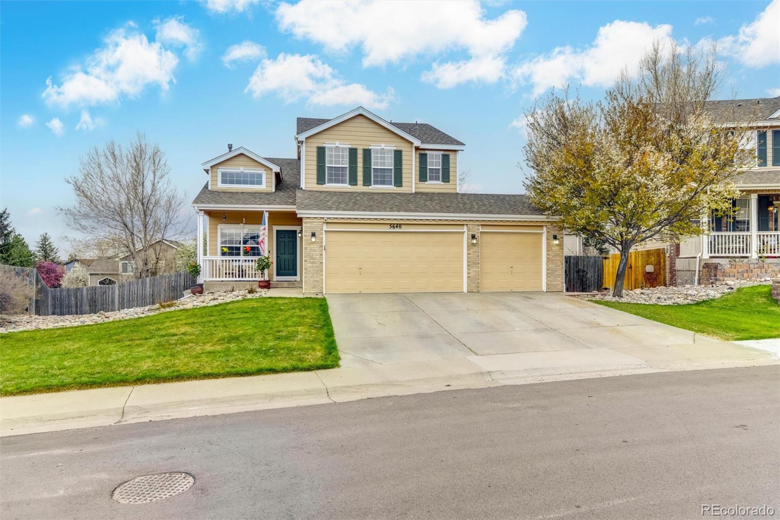 5640 E Burlington Drive, castle rock MLS: 3158962 Beds: 6 Baths: 4 Price: $649,850