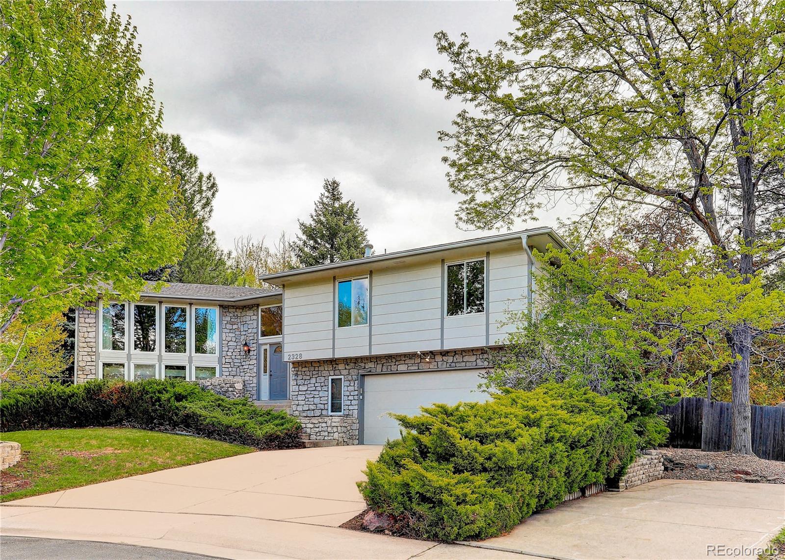 2328 s yukon court, Lakewood sold home. Closed on 2024-08-20 for $715,000.