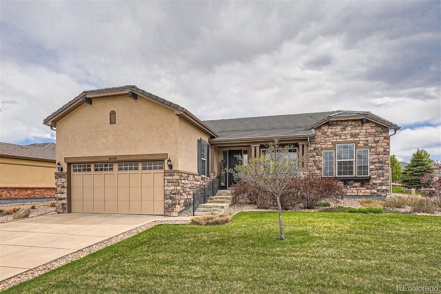 16110  Quandary Loop, broomfield MLS: 3271880 Beds: 2 Baths: 2 Price: $849,000