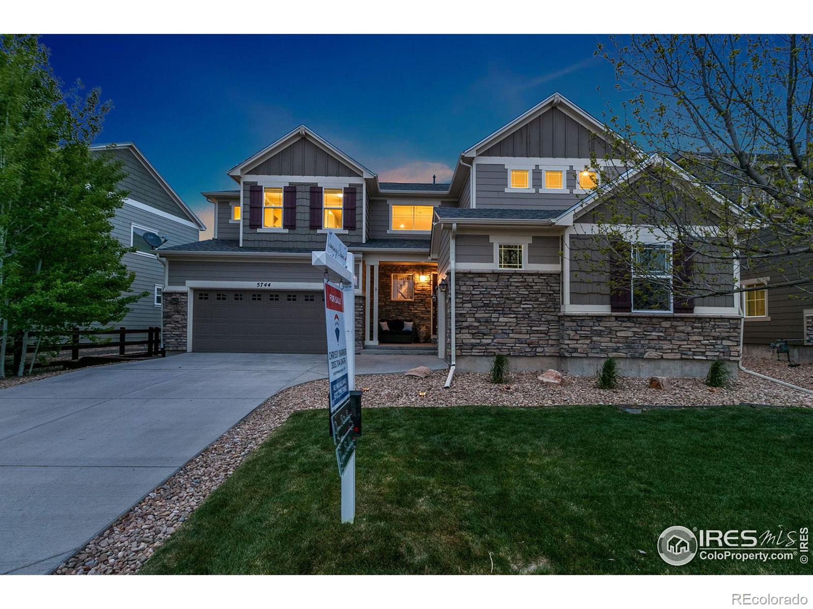 5744  Crossview Drive, fort collins MLS: 4567891008841 Beds: 5 Baths: 4 Price: $959,000