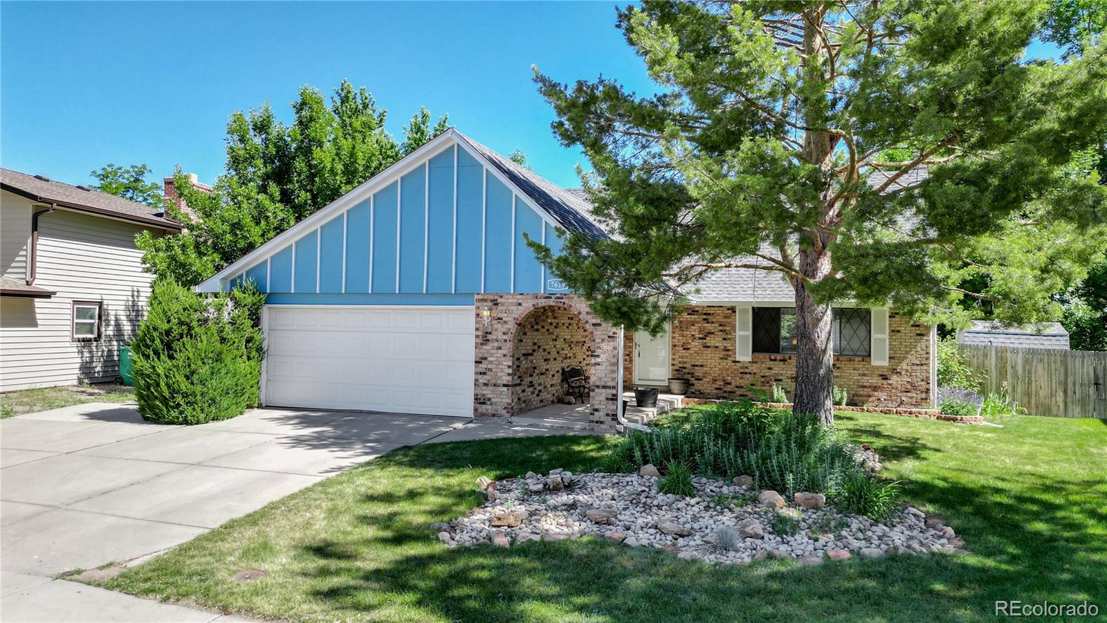 7619 W Fremont Avenue, littleton MLS: 5633849 Beds: 4 Baths: 2 Price: $600,000