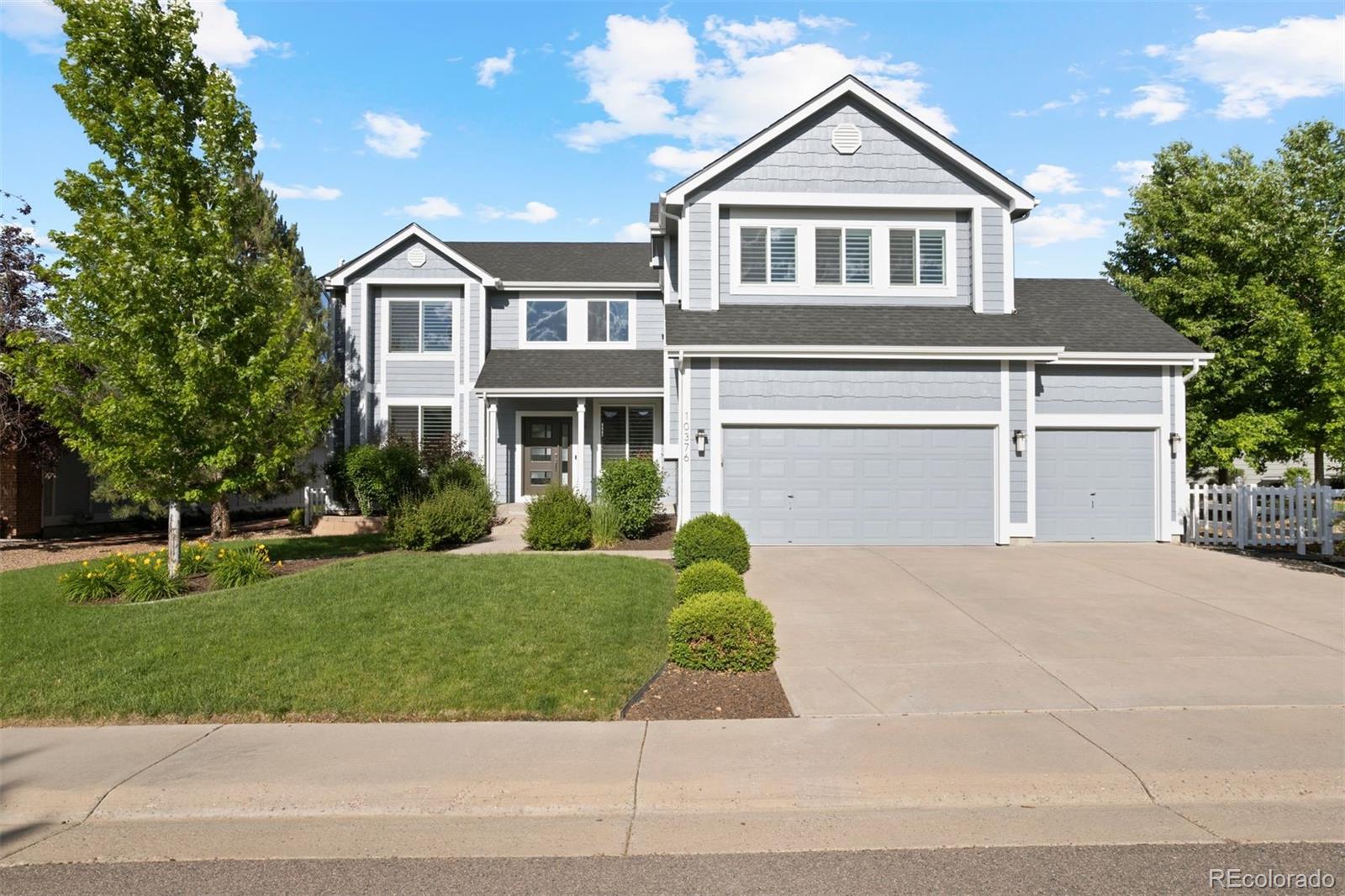 10376  Weeden Place, lone tree MLS: 5110339 Beds: 5 Baths: 4 Price: $1,250,000